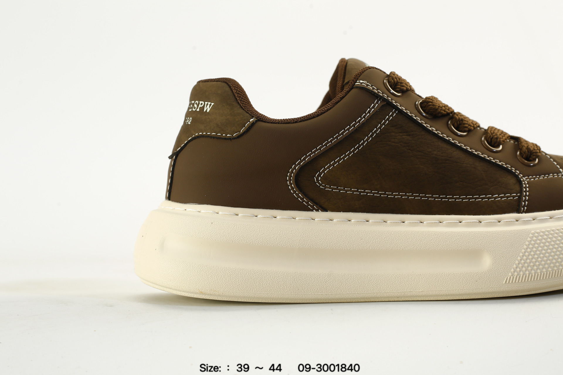 Ecco 2026 – 09-3001840, photo 2