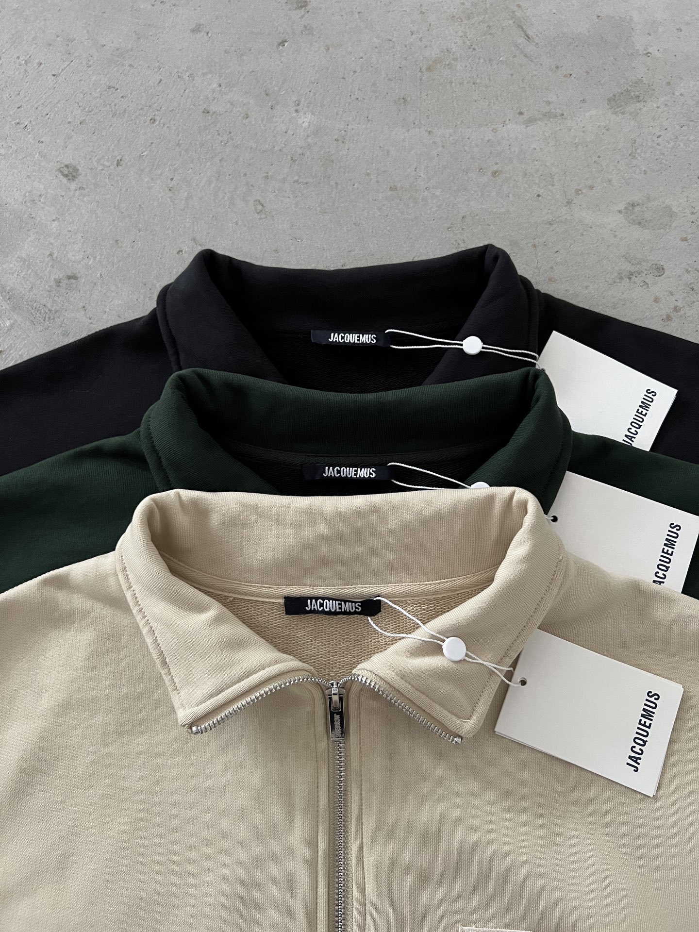 Jacquemus Half-Zip Sweatshirt with Embroidered Logo - Stylish & Comfortable 11 i1752921481304 9778 0 8