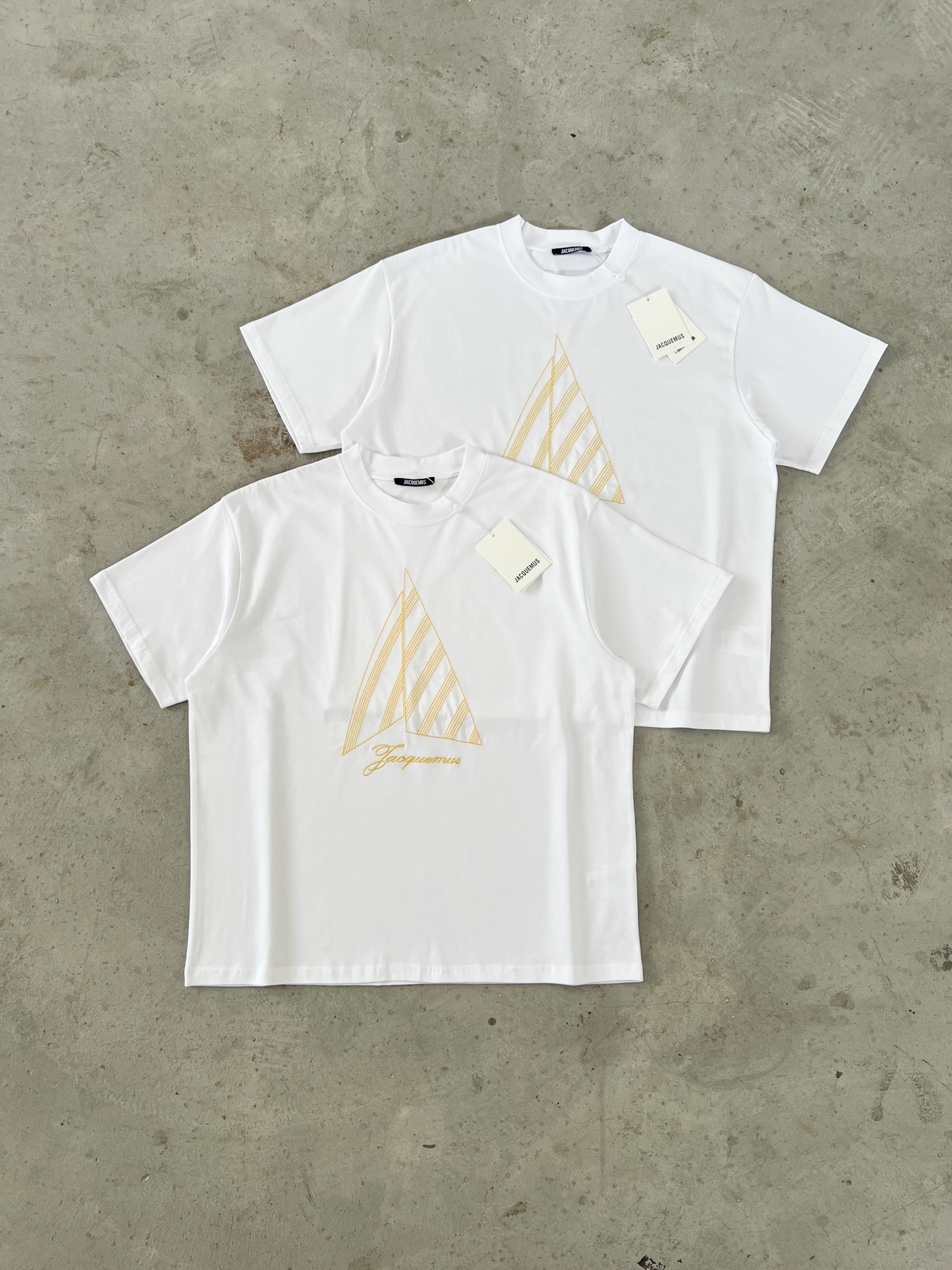 Футболка Jacquemus с вышивкой паруса