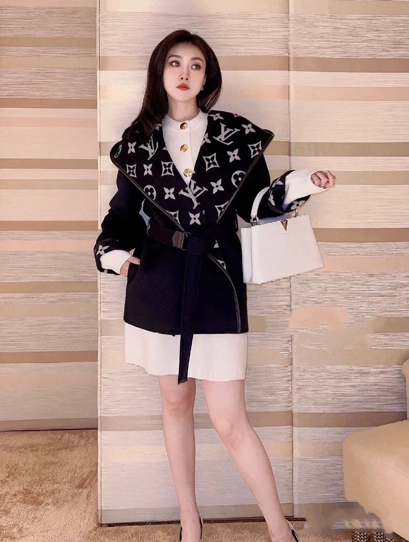 [Cashmere Coats, Furs]High-end quality women