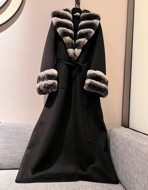 “High-quality Women’s Outfits with Dustproof Bags and Cozy Rabbit Hair Coats” - 图片 8