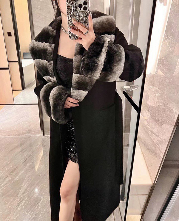 “High-quality Women’s Outfits with Dustproof Bags and Cozy Rabbit Hair Coats” - 图片 3