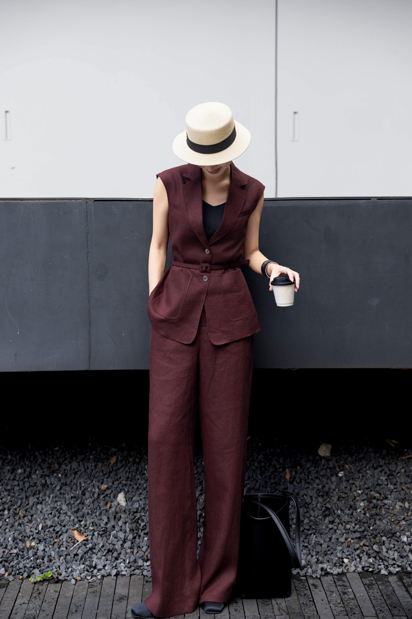 “Women’s High-Quality Linen Suit with CD: Eco-Friendly, Soft, and Breathable for Healthy Dressing Experience” - 图片 8