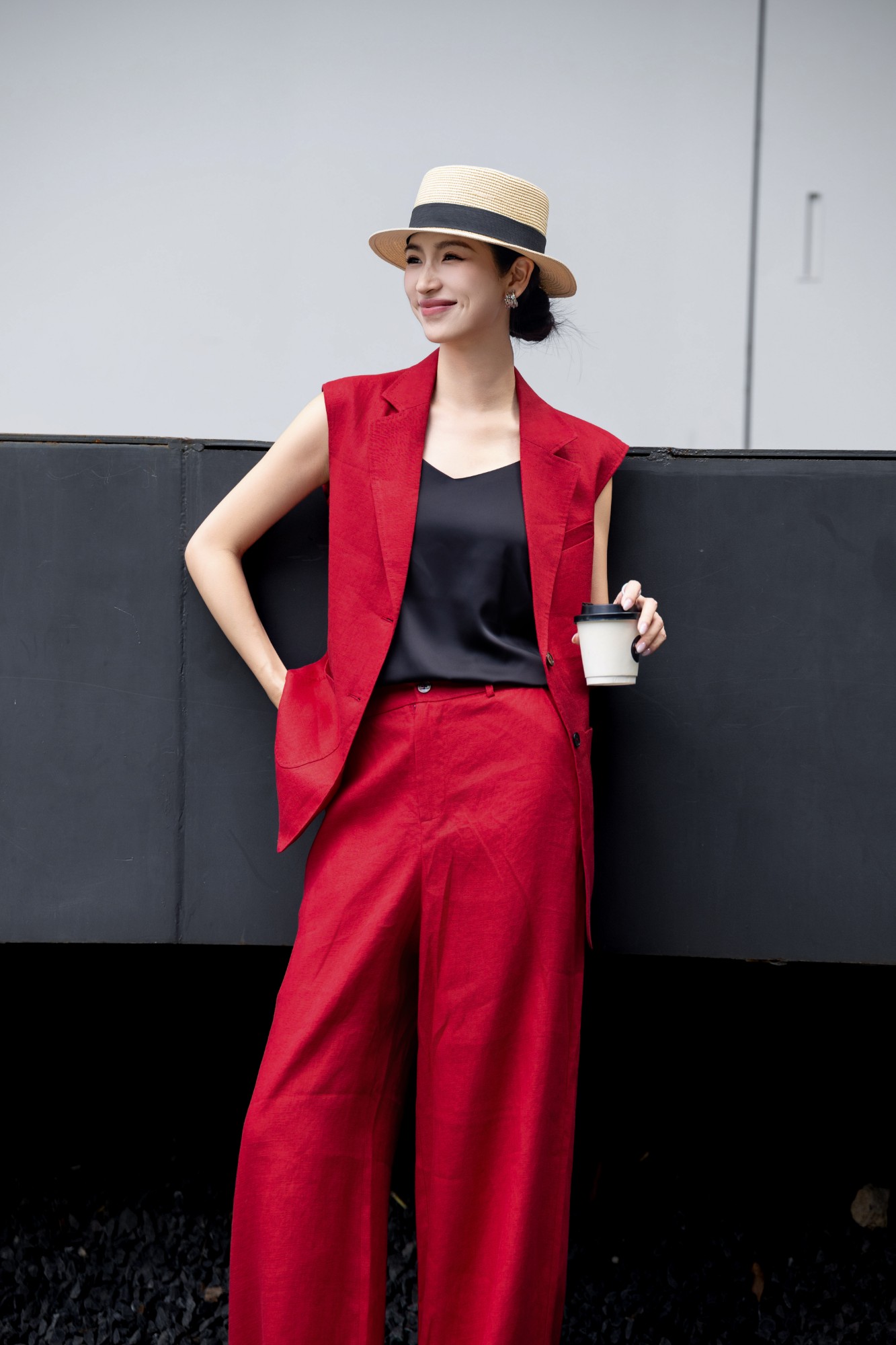 “High-end Quality Linen Suits with CD-ROMs: Natural, Eco-Friendly, and Stylish” - 图片 5