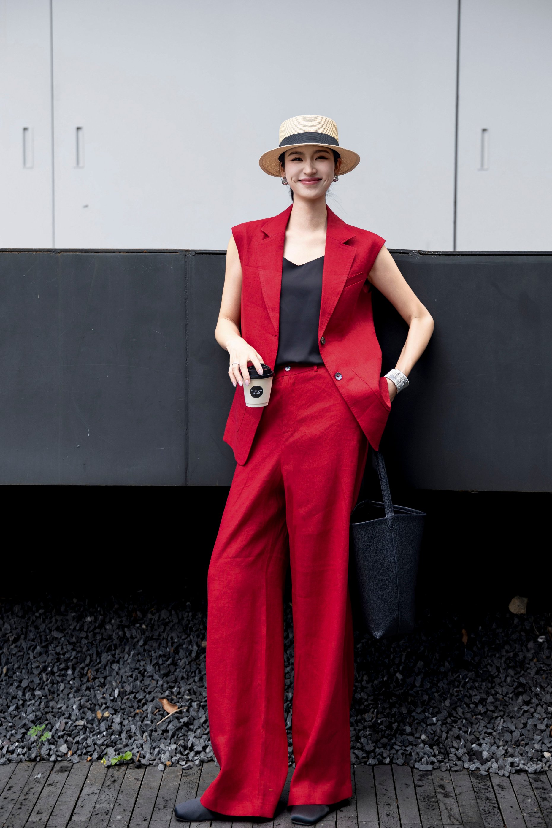 “High-end Quality Linen Suits with CD-ROMs: Natural, Eco-Friendly, and Stylish” - 图片 8