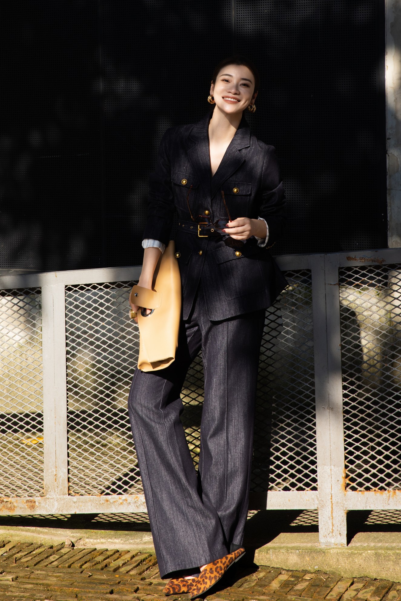Ralph Lauren Denim Suit - Elegant & Practical Outfit for Fashion Enthusiasts 2 a1757991689447 5528
