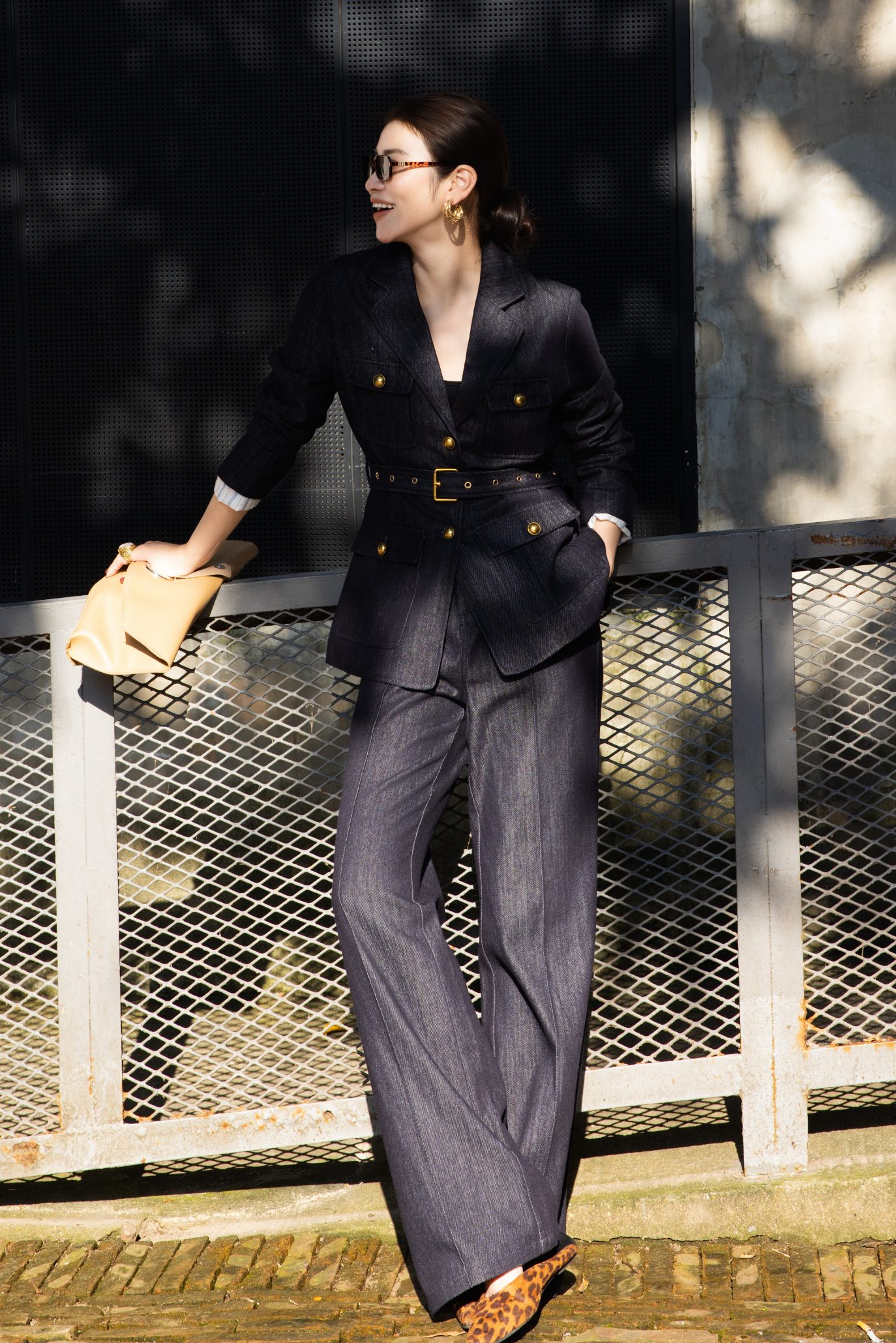 Ralph Lauren Denim Suit - Elegant & Practical Outfit for Fashion Enthusiasts 6 a1757991689982 3716