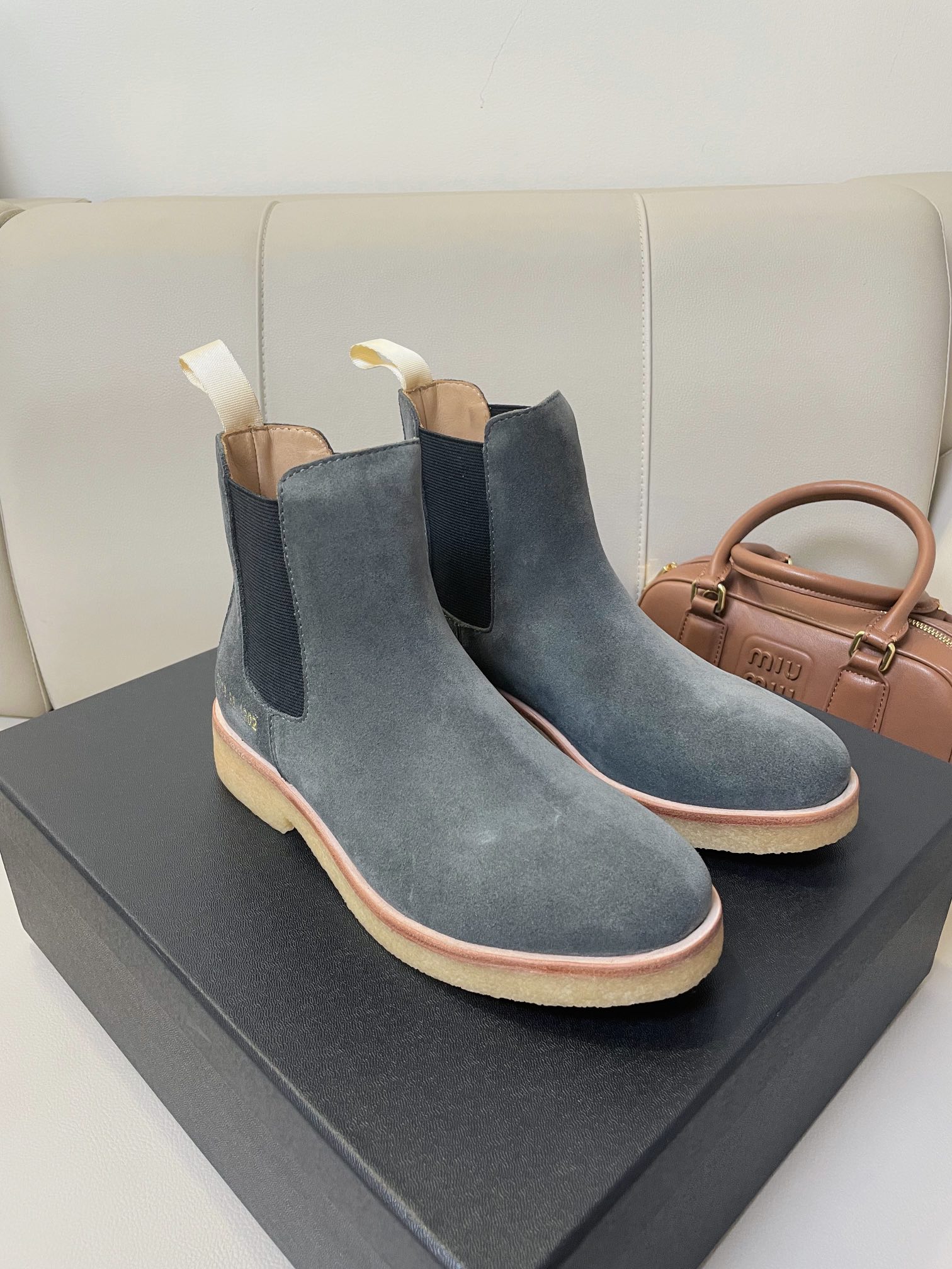 “Review: Comfortable and Stylish Common Projects Celtic Boots in Platinum”