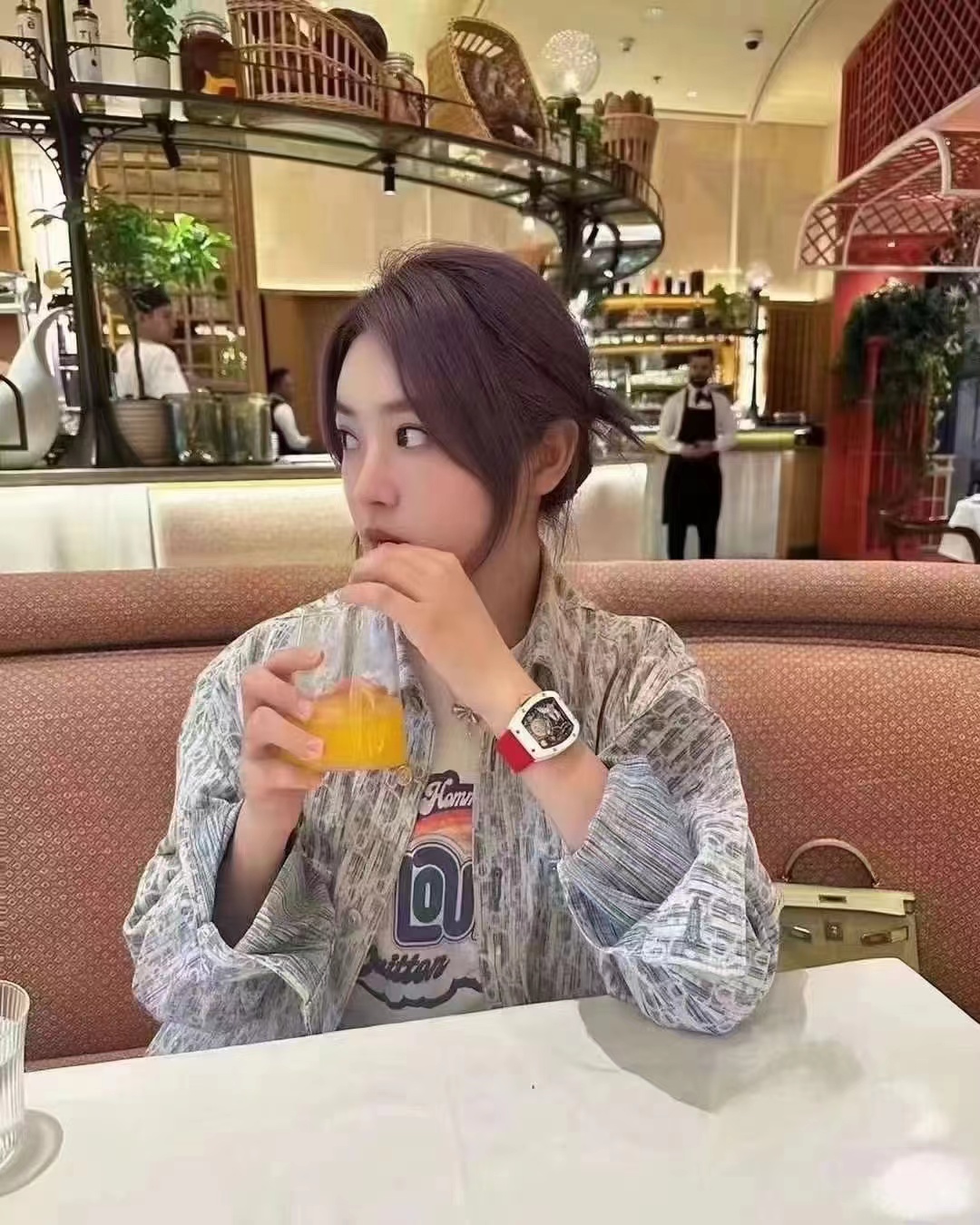 NO:143571,Richard smiles,19860909理查德 微笑,,Watch