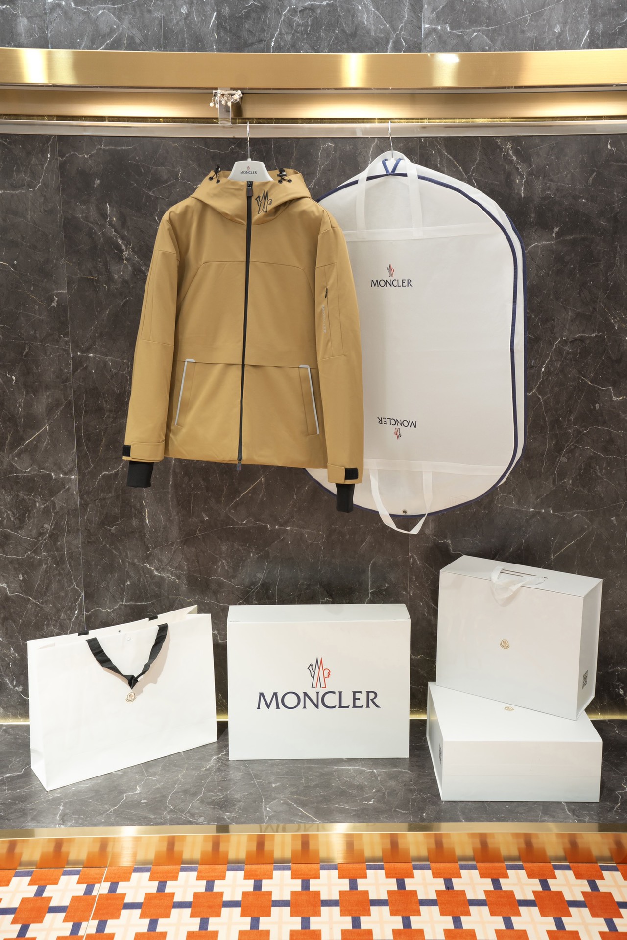 Moncler Kleding Bontmantel Replcia goedkoop uit China
 Zwart KhakiName Mannen Casual