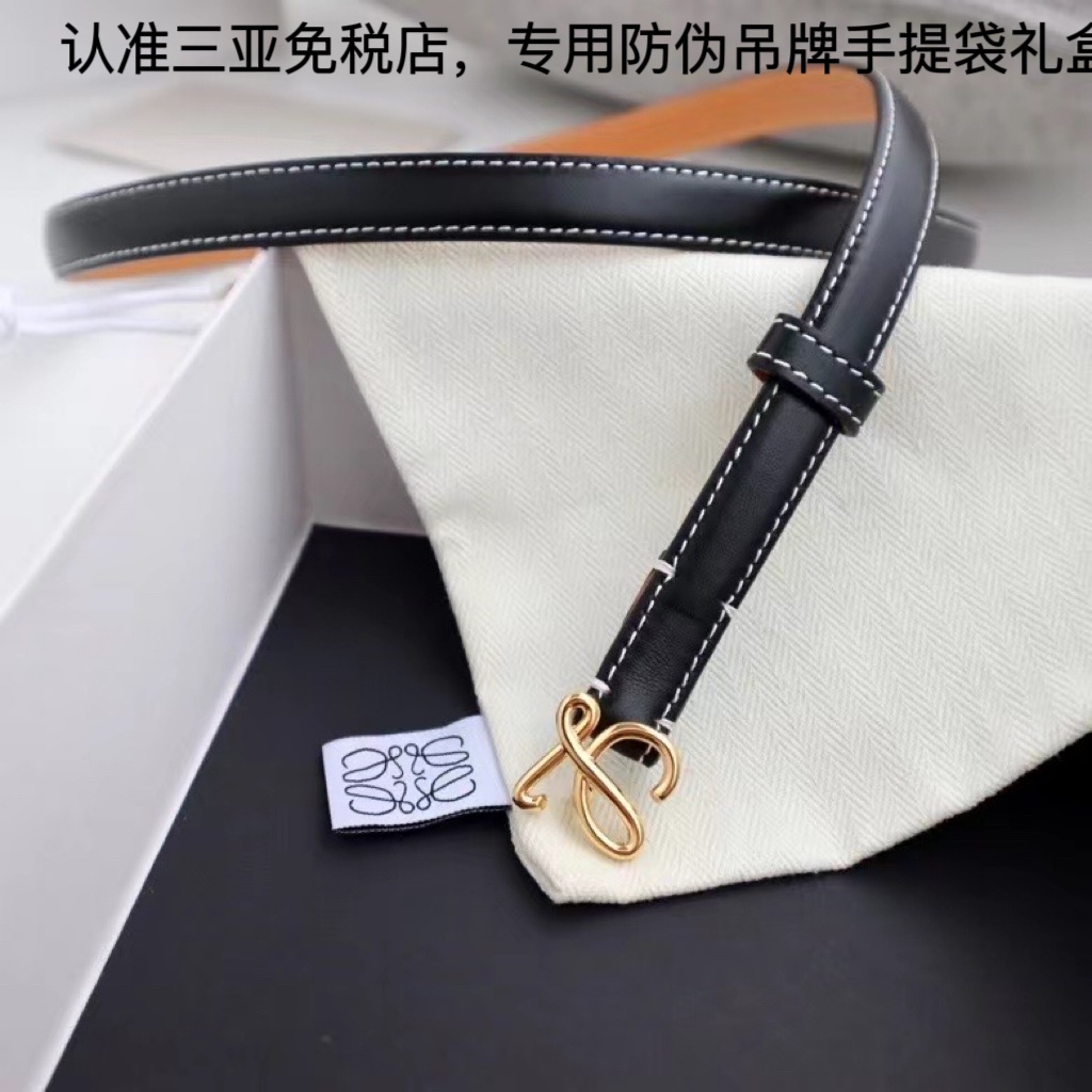 Loewe 发货 三亚免税 级loewe罗意威 双面进口头层牛皮 质感非常好 搭配花扣精品五金 使用罗意威的皮带一般都是比较自信的