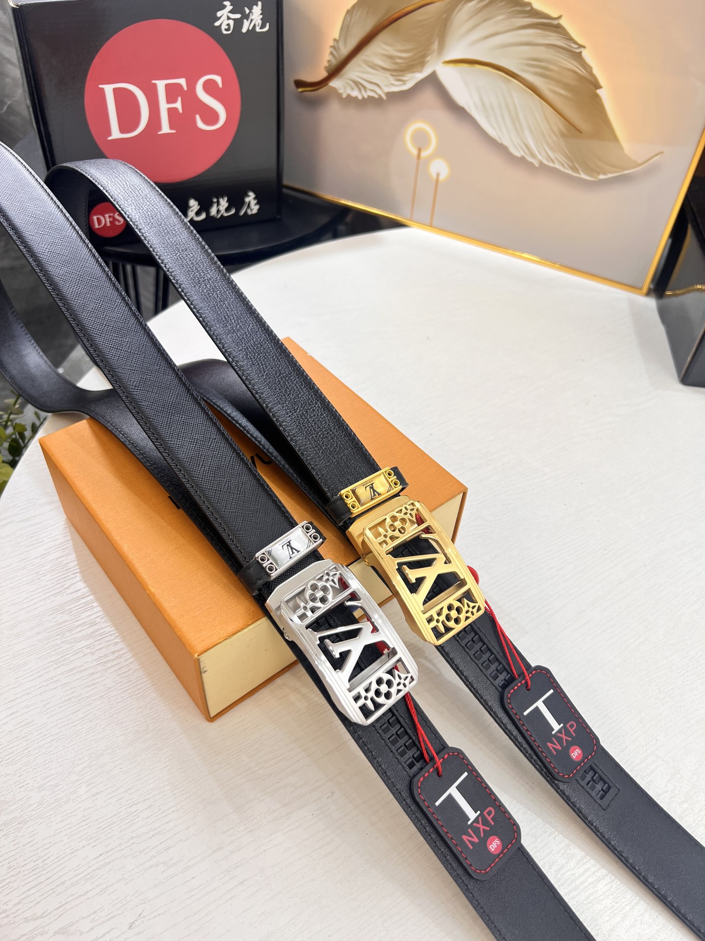 路易威登自动扣皮带 定制牛皮 压花头层进口皮配达 小细纹牛皮