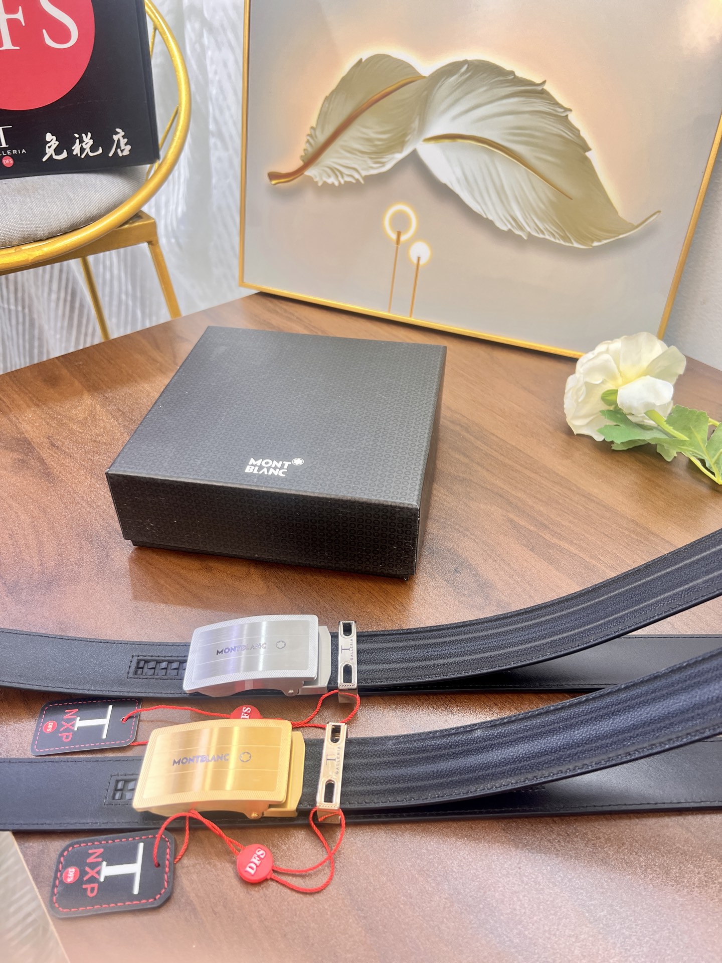 万宝龙 进口原厂鲨鱼纹原厂皮 法国进口皮低 皮带顶级免税代购级别-Chinese UA Cheap High Quatity Brand Clothes Bags handbags Sneakers wholesale wholesaler seller from China Factory suppliers Fashion Clothing Shoes best Quality Beautiful Price 万宝龙 进口原厂鲨鱼纹原厂皮 法国进口皮低 皮带顶级免税代购级别