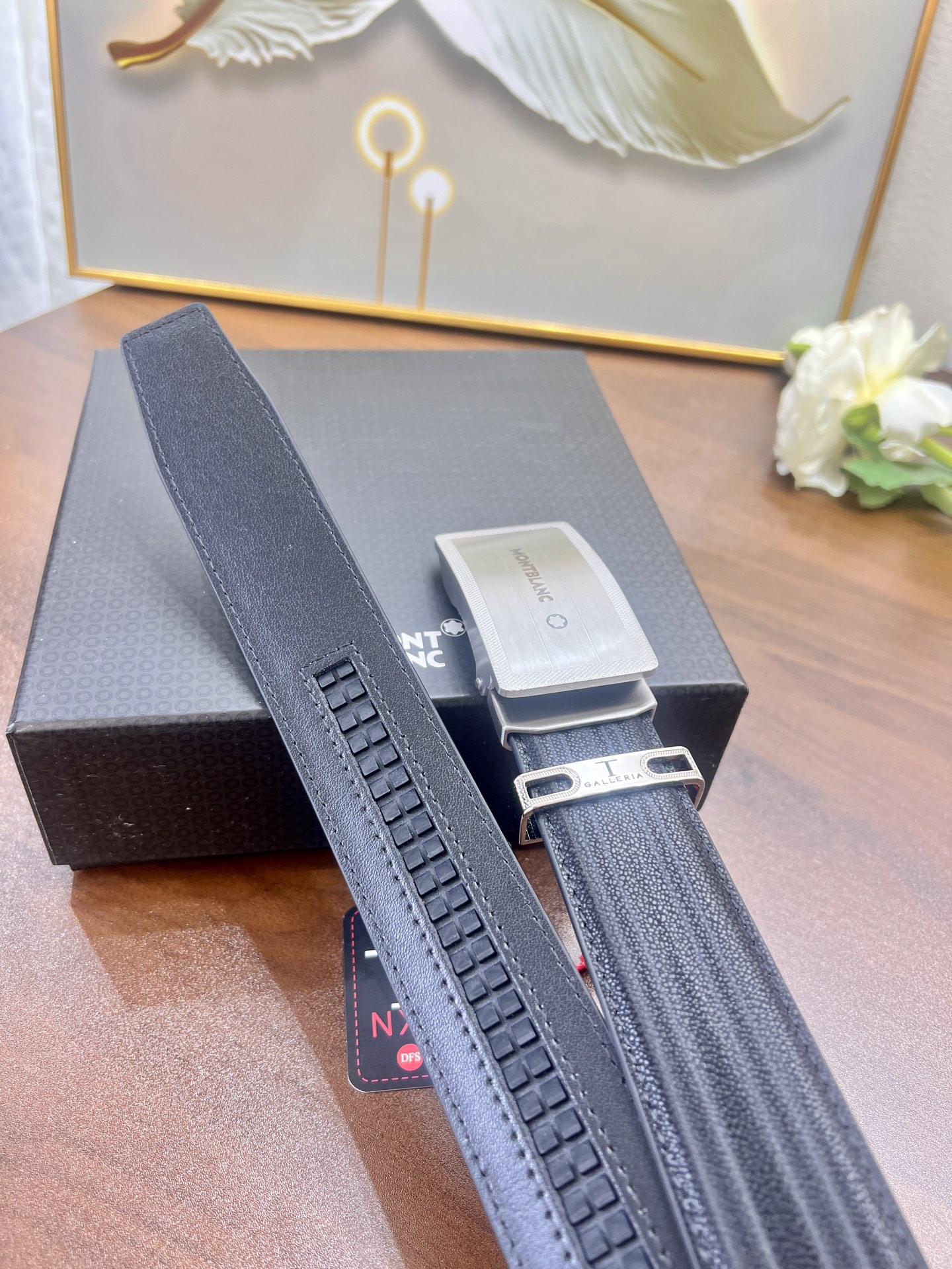 万宝龙 进口原厂鲨鱼纹原厂皮 法国进口皮低 皮带顶级免税代购级别-Chinese UA Cheap High Quatity Brand Clothes Bags handbags Sneakers wholesale wholesaler seller from China Factory suppliers Fashion Clothing Shoes best Quality Beautiful Price 万宝龙 进口原厂鲨鱼纹原厂皮 法国进口皮低 皮带顶级免税代购级别