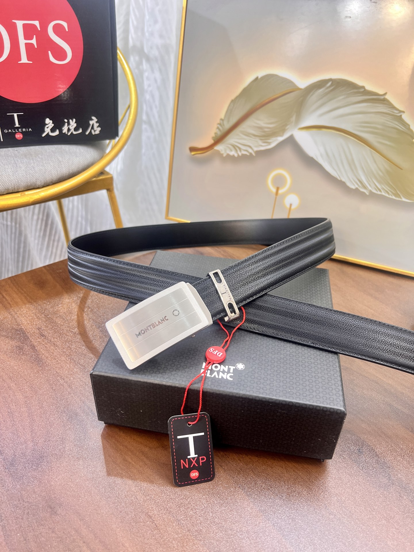 万宝龙 进口原厂鲨鱼纹原厂皮 法国进口皮低 皮带顶级免税代购级别-Chinese UA Cheap High Quatity Brand Clothes Bags handbags Sneakers wholesale wholesaler seller from China Factory suppliers Fashion Clothing Shoes best Quality Beautiful Price 万宝龙 进口原厂鲨鱼纹原厂皮 法国进口皮低 皮带顶级免税代购级别