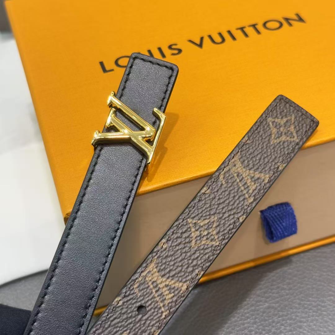 P 如图质量认证三亚免税正品级最新款包装礼盒；Lv 代购货品 宽度2.0cm经典老花防水面料，搭配进口头