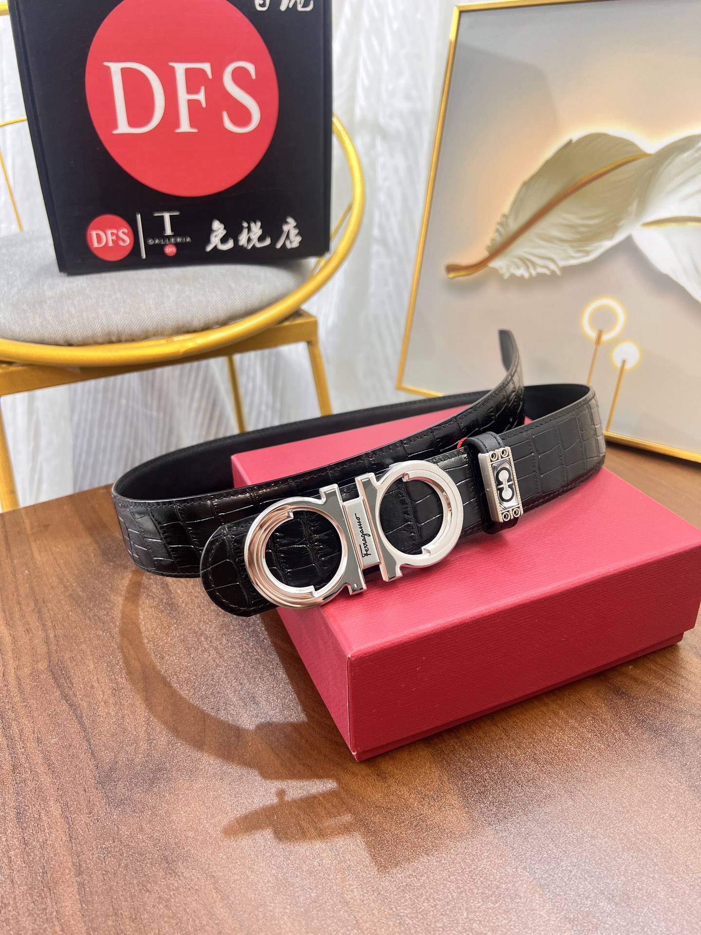 顶级皮带 香港免税T礼盒防伪扫码认证 长短可以裁剪-Chinese UA Cheap High Quatity Brand Clothes Bags handbags Sneakers wholesale wholesaler seller from China Factory suppliers Fashion Clothing Shoes best Quality Beautiful Price 顶级皮带 香港免税T礼盒防伪扫码认证 长短可以裁剪