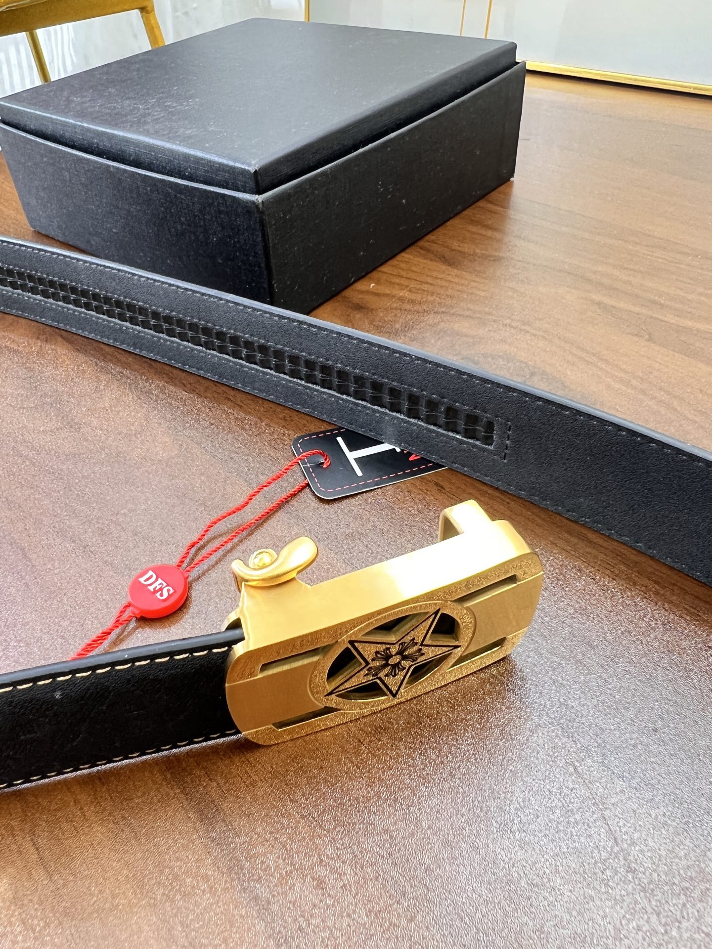 顶级原厂皮带 原厂顶级香港免税T礼盒克罗星 进口原厂印花原厂皮 3.5cm-Chinese UA Cheap High Quatity Brand Clothes Bags handbags Sneakers wholesale wholesaler seller from China Factory suppliers Fashion Clothing Shoes best Quality Beautiful Price 顶级原厂皮带 原厂顶级香港免税T礼盒克罗星 进口原厂印花原厂皮 3.5cm