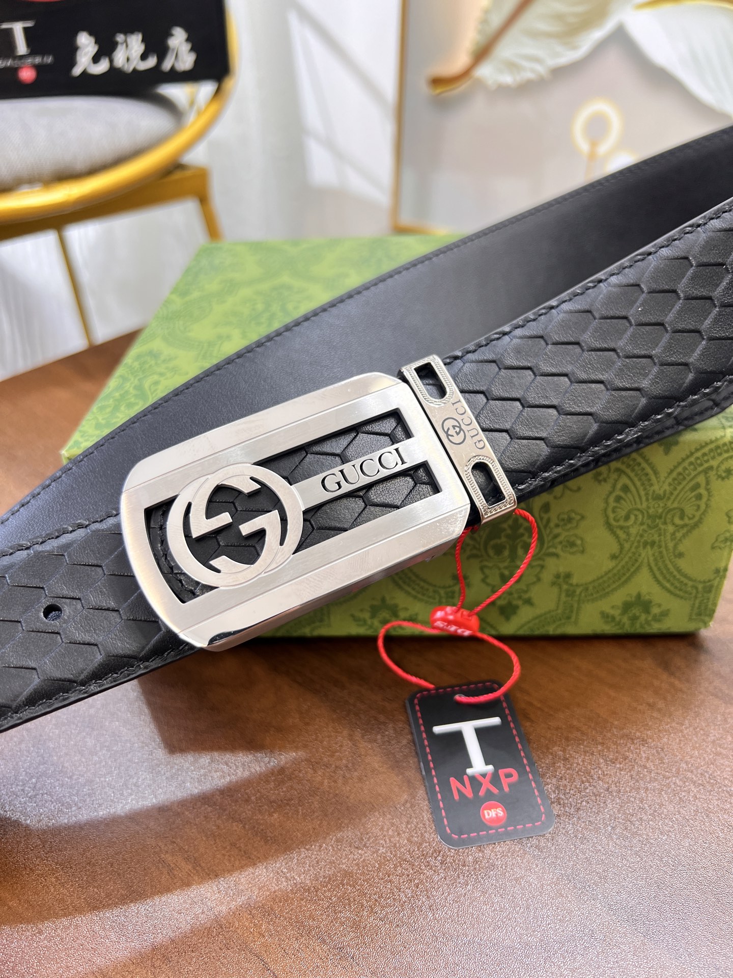 皮带 香港免税T礼盒防伪扫码认证 香港特区地址 新款8字正版五金 logo 钢印-Chinese UA Cheap High Quatity Brand Clothes Bags handbags Sneakers wholesale wholesaler seller from China Factory suppliers Fashion Clothing Shoes best Quality Beautiful Price 皮带 香港免税T礼盒防伪扫码认证 香港特区地址 新款8字正版五金 logo 钢印