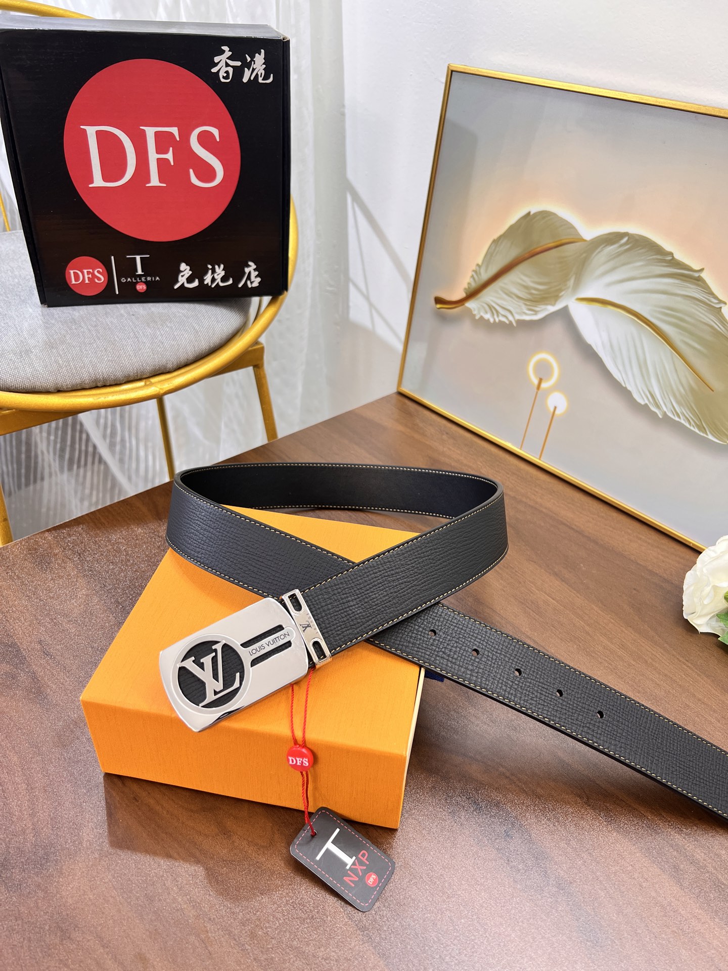 顶级皮带 原厂顶级香港免税T礼盒精钢五金 内穿扣头 路易威登Lv皮带 法国手掌纹头层牛皮 胎牛皮低