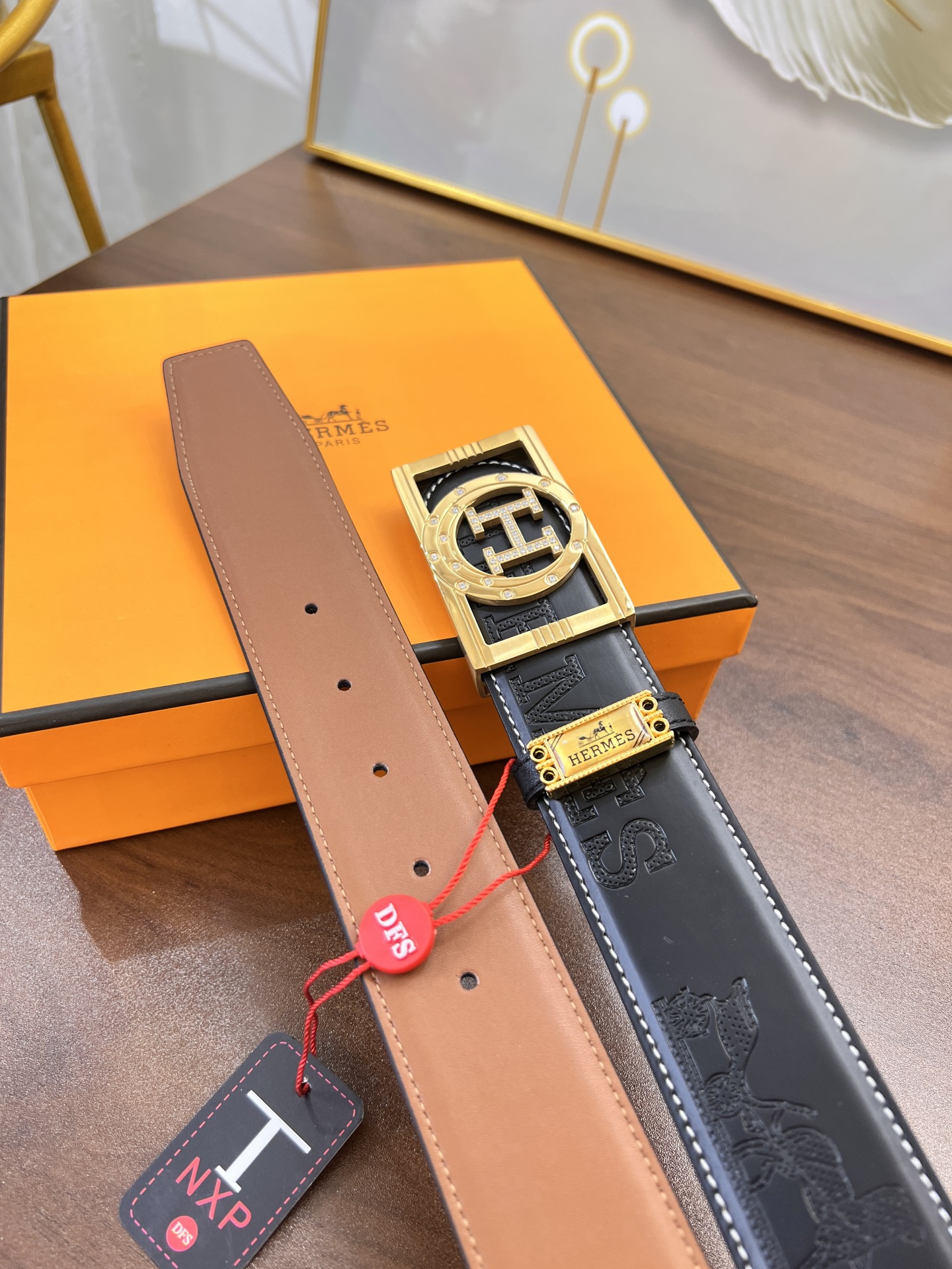 爱马仕H皮带 新品 镶砖精钢H内穿扣 zp同步钢印logo 进口H马拉车头层牛皮-Chinese UA Cheap High Quatity Brand Clothes Bags handbags Sneakers wholesale wholesaler seller from China Factory suppliers Fashion Clothing Shoes best Quality Beautiful Price 爱马仕H皮带 新品 镶砖精钢H内穿扣 zp同步钢印logo 进口H马拉车头层牛皮