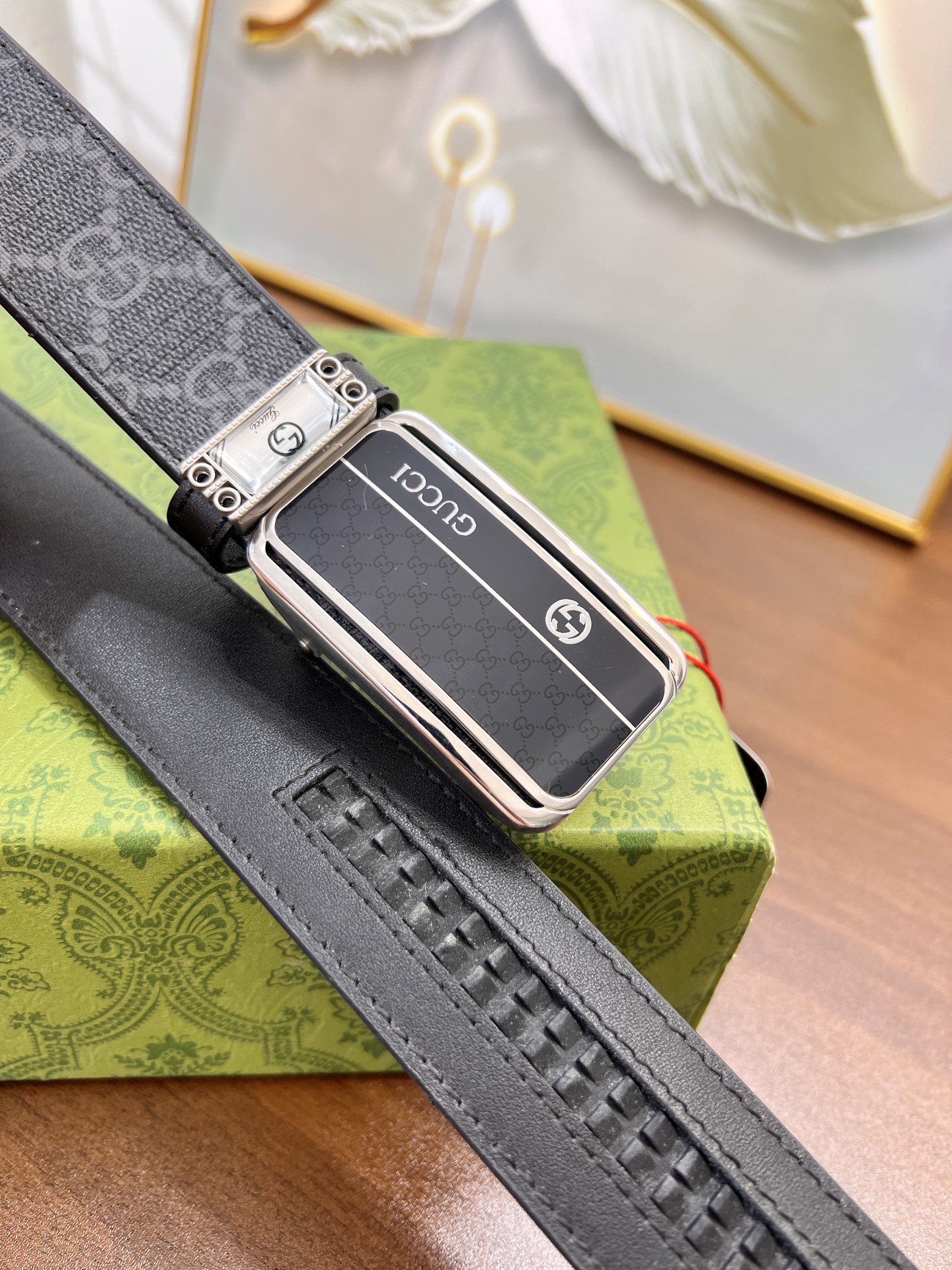 小主推荐 实物拍摄 古奇GUCCi自动扣皮带-Chinese UA Cheap High Quatity Brand Clothes Bags handbags Sneakers wholesale wholesaler seller from China Factory suppliers Fashion Clothing Shoes best Quality Beautiful Price 小主推荐 实物拍摄 古奇GUCCi自动扣皮带