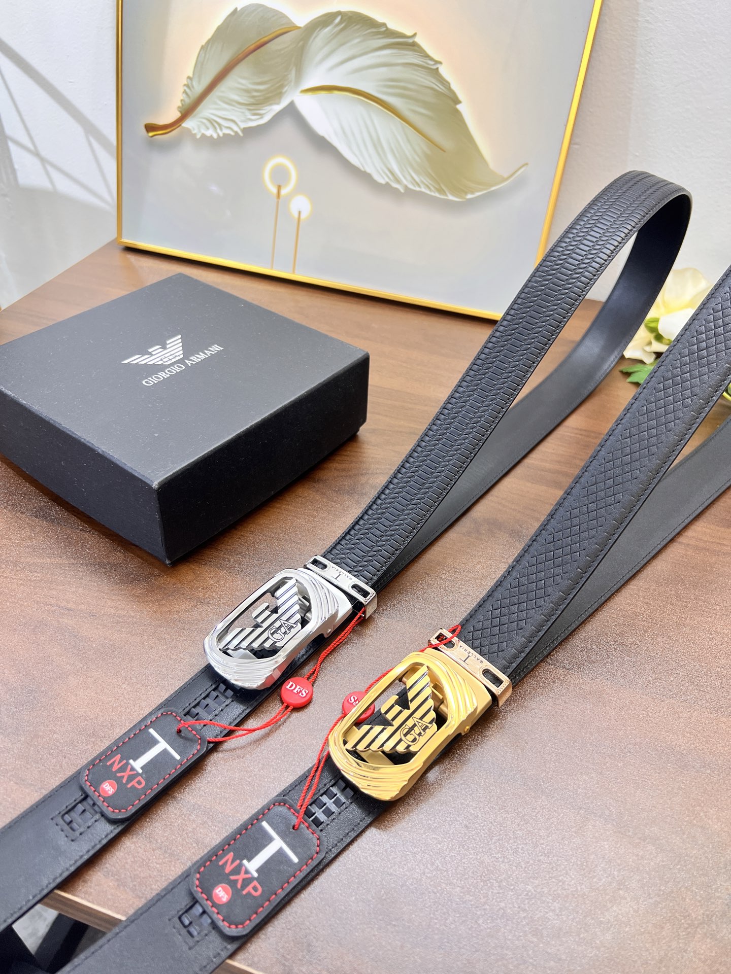 小主推荐实物拍摄 阿玛尼皮带 新款 原厂压花纹头层牛皮 潮牌时尚款 滑跪-Chinese UA Cheap High Quatity Brand Clothes Bags handbags Sneakers wholesale wholesaler seller from China Factory suppliers Fashion Clothing Shoes best Quality Beautiful Price 小主推荐实物拍摄 阿玛尼皮带 新款 原厂压花纹头层牛皮 潮牌时尚款 滑跪