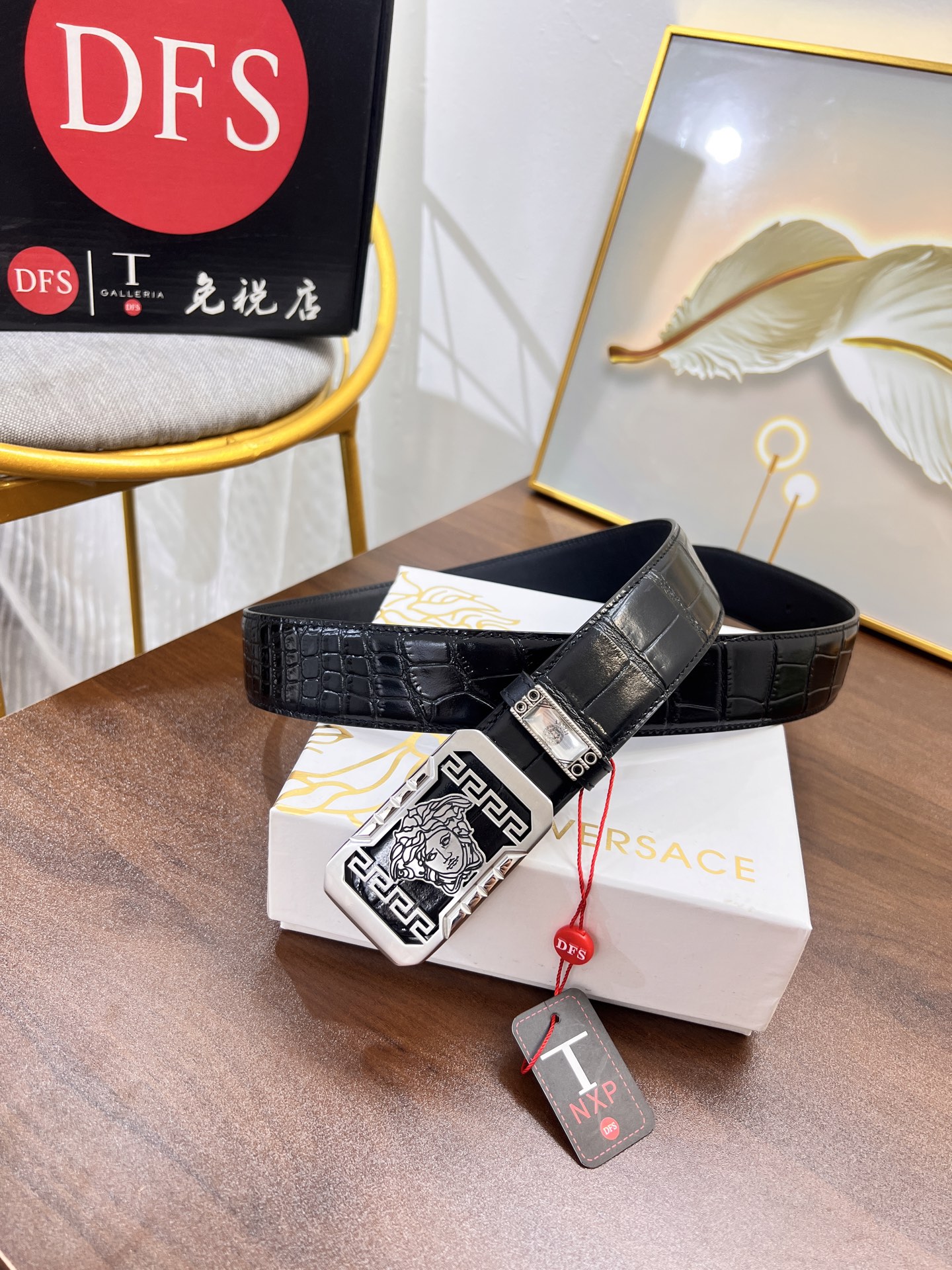 范思哲扣皮带 定制牛皮 定制美人鳄鱼纹头层进口皮配达 小细纹牛皮