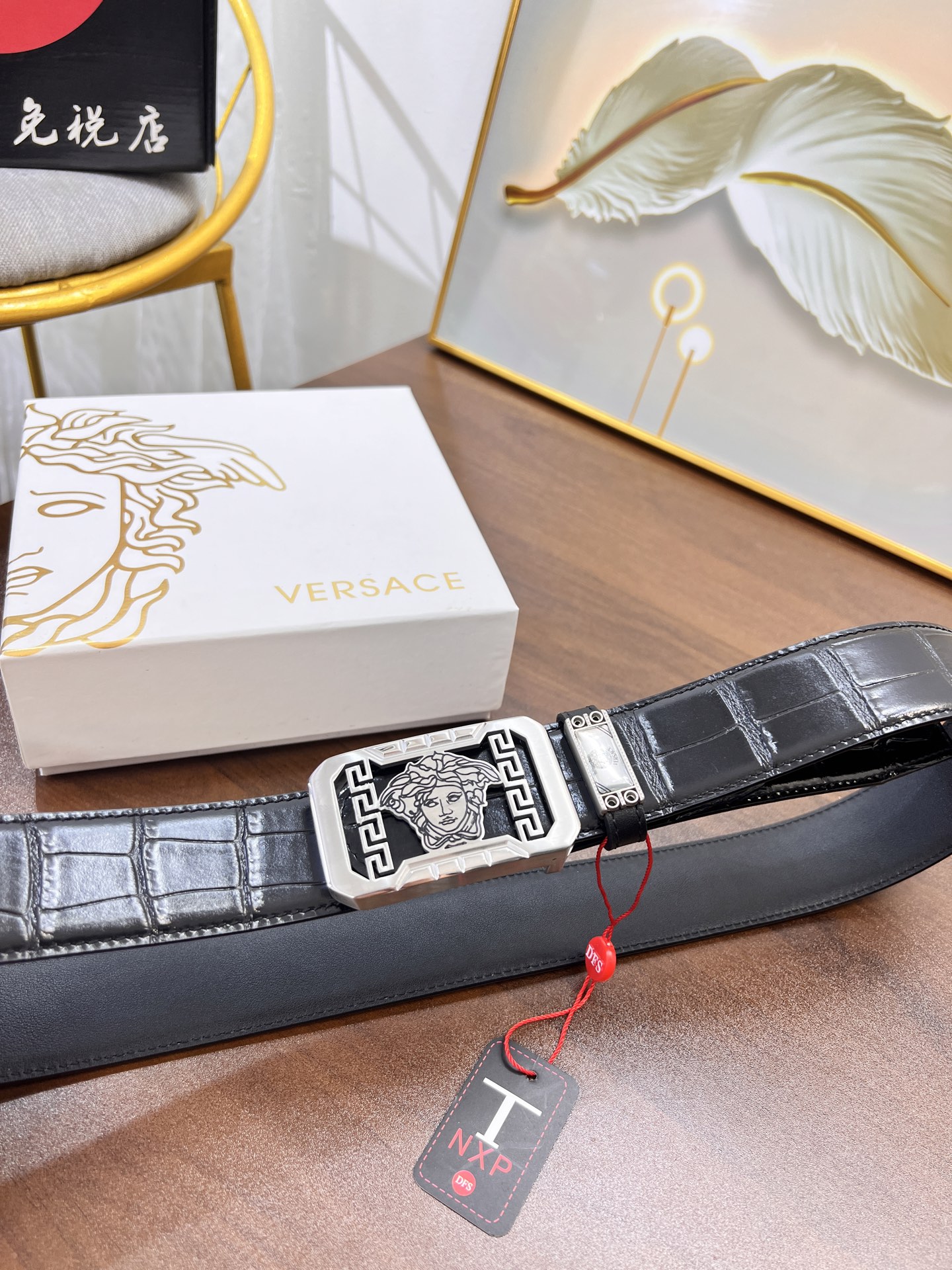 范思哲扣皮带 定制牛皮 定制美人鳄鱼纹头层进口皮配达 小细纹牛皮