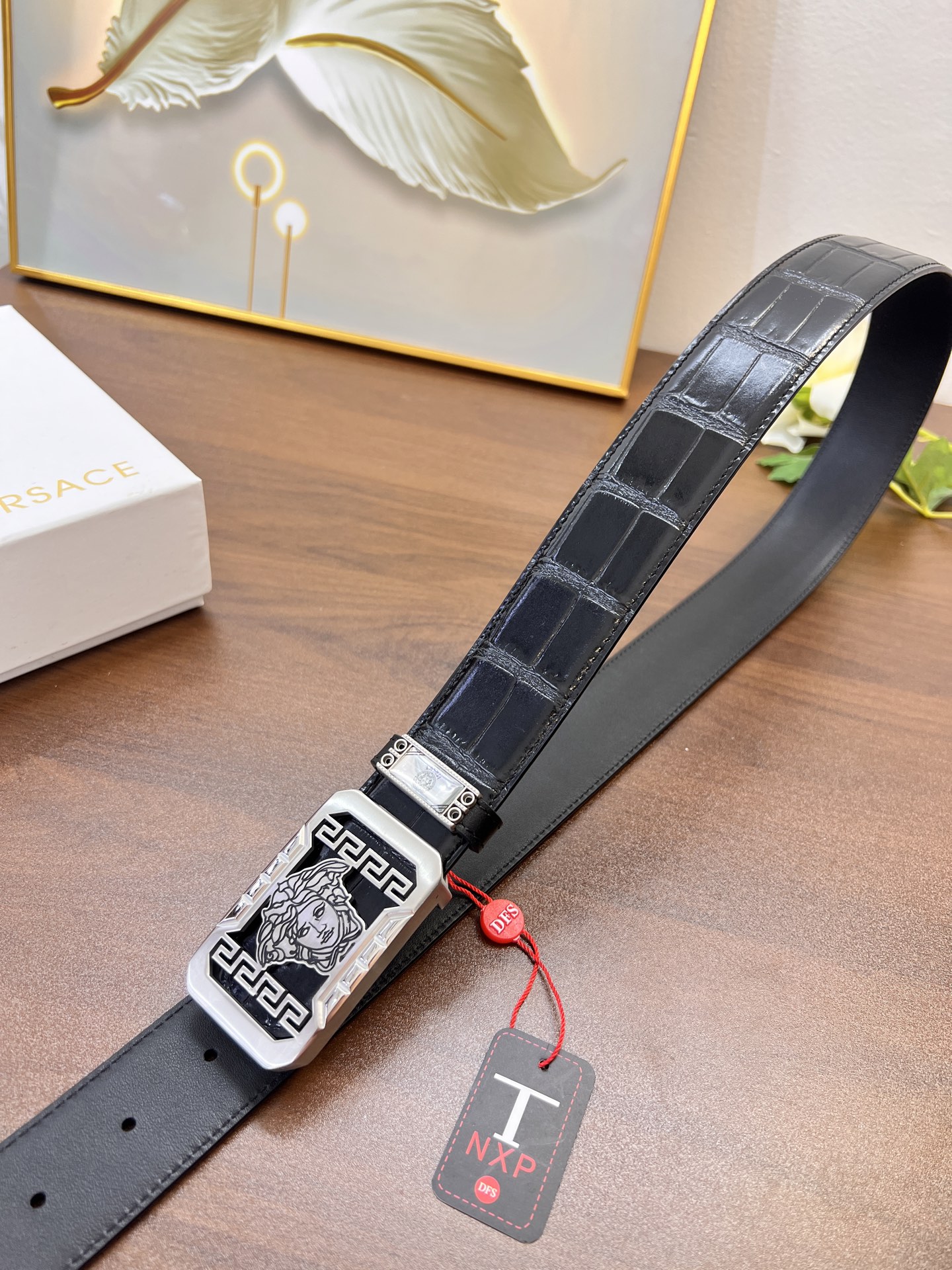 范思哲扣皮带 定制牛皮 定制美人鳄鱼纹头层进口皮配达 小细纹牛皮