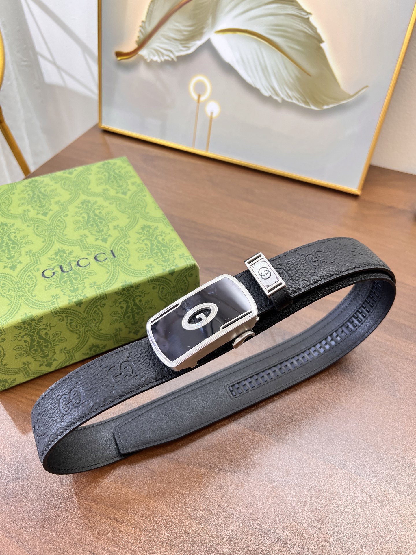古奇GUCCi自动扣皮带 最新款 压花头层牛皮 顶级品质商务正装 古奇自动皮带滑轨手感柔软 自动精钢外穿五金 宽度3 5cm