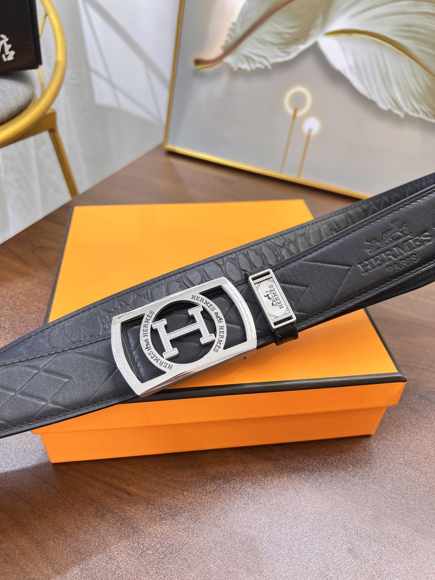 实物拍摄 爱马仕H皮带 新品 镶砖精钢H内穿扣 zp同步钢印logo 进口压花头层牛皮-Chinese UA Cheap High Quatity Brand Clothes Bags handbags Sneakers wholesale wholesaler seller from China Factory suppliers Fashion Clothing Shoes best Quality Beautiful Price 实物拍摄 爱马仕H皮带 新品 镶砖精钢H内穿扣 zp同步钢印logo 进口压花头层牛皮