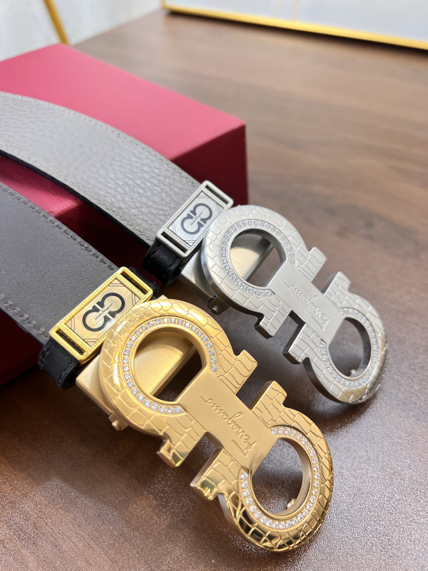 菲拉格慕男士皮带 送礼最佳 原厂进口荔枝纹头层牛皮-Chinese UA Cheap High Quatity Brand Clothes Bags handbags Sneakers wholesale wholesaler seller from China Factory suppliers Fashion Clothing Shoes best Quality Beautiful Price 菲拉格慕男士皮带 送礼最佳 原厂进口荔枝纹头层牛皮