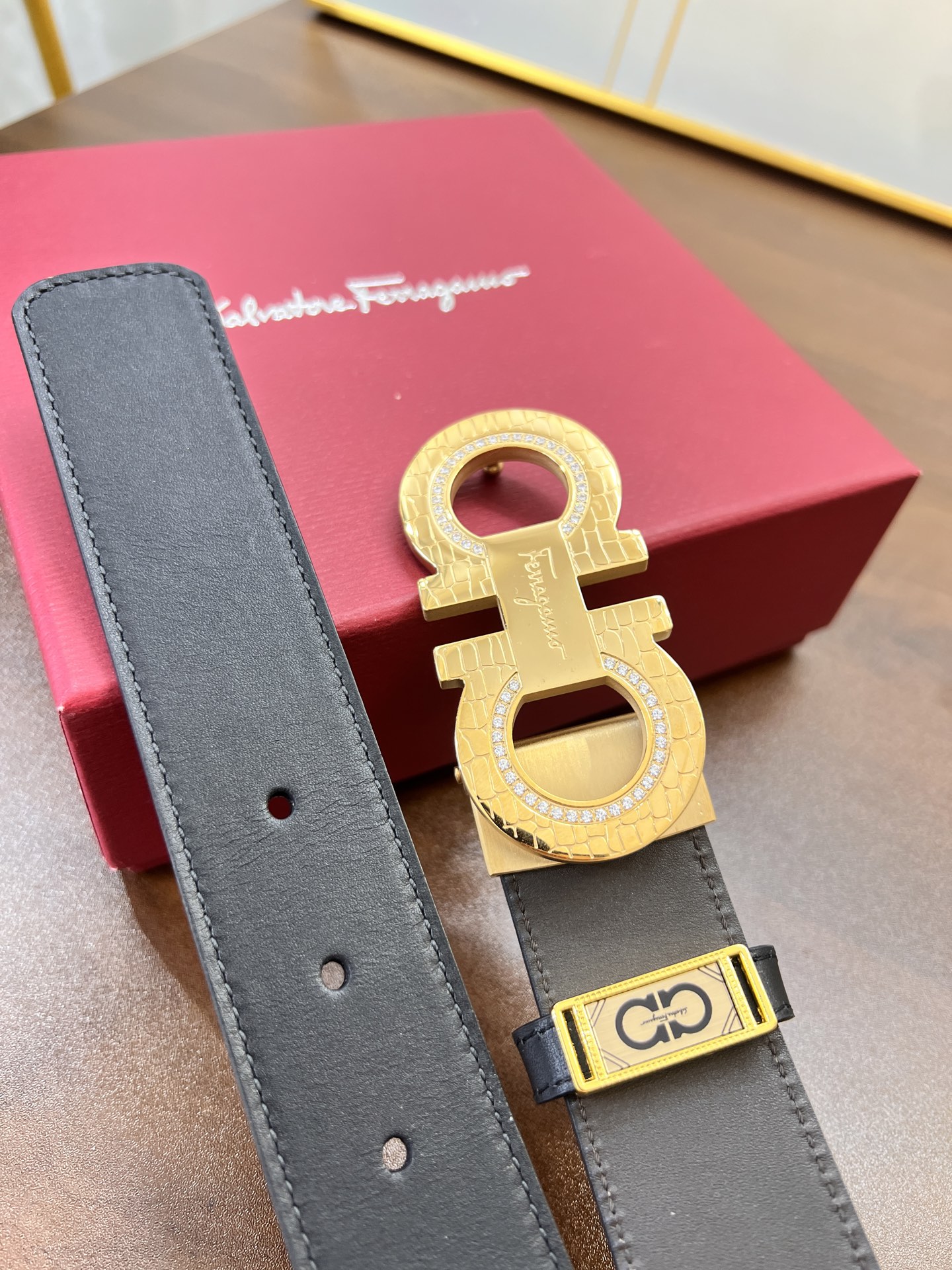 菲拉格慕男士皮带 送礼最佳 原厂进口荔枝纹头层牛皮-Chinese UA Cheap High Quatity Brand Clothes Bags handbags Sneakers wholesale wholesaler seller from China Factory suppliers Fashion Clothing Shoes best Quality Beautiful Price 菲拉格慕男士皮带 送礼最佳 原厂进口荔枝纹头层牛皮