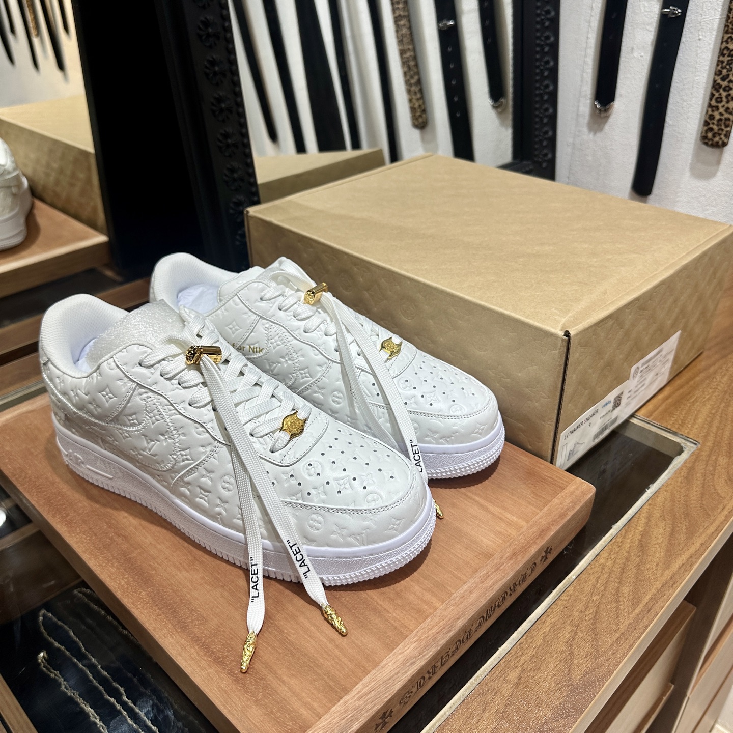 Nike, shoe customization