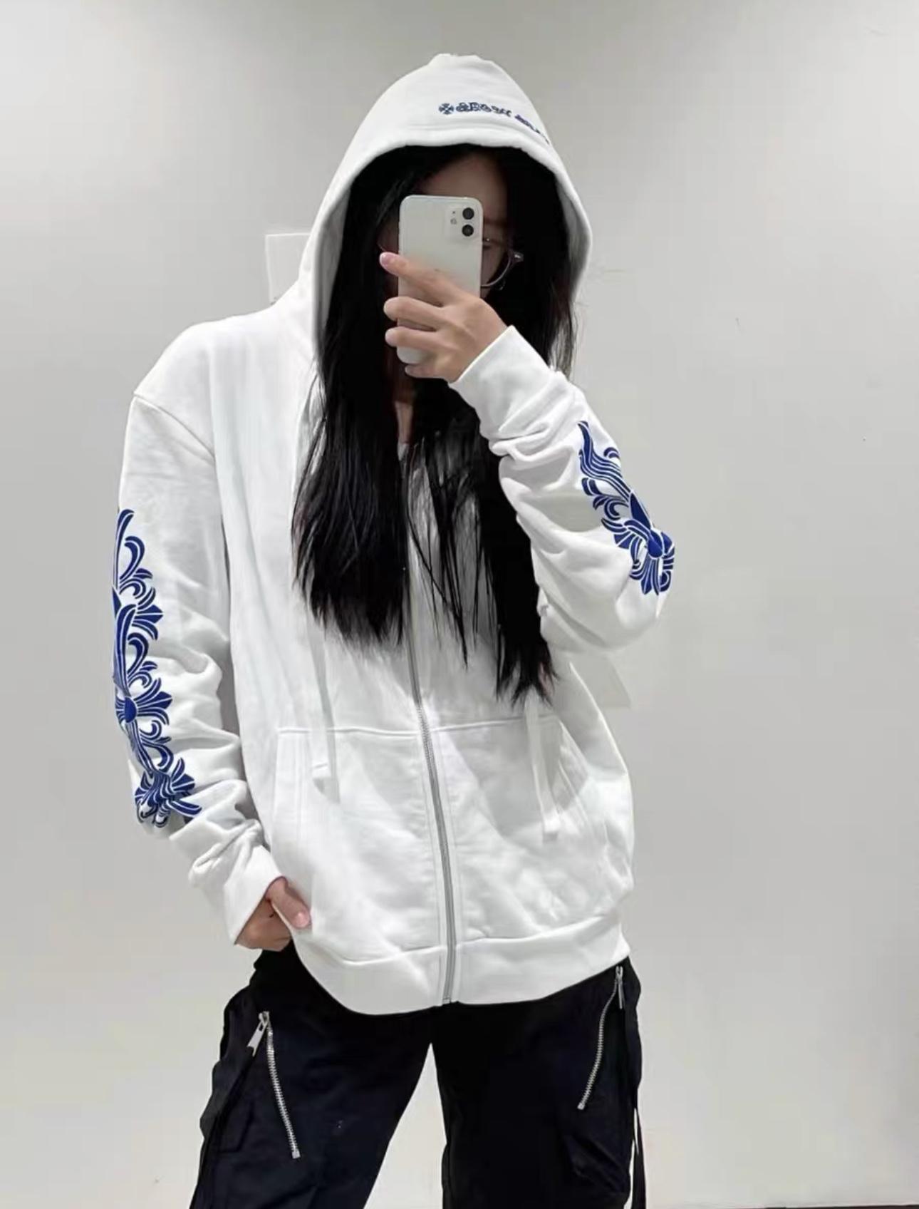 크롬하츠 꽃무늬 소매 지퍼 후드 남성의류 상세 이미지 5