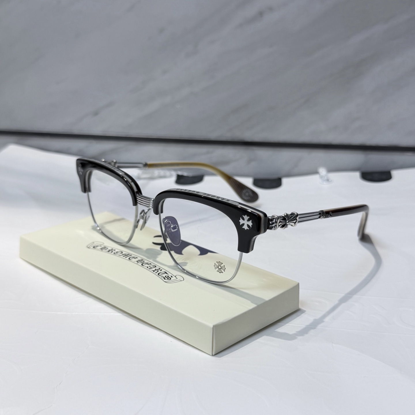 크롬하츠 선글라스 107681 Chrome Hearts Sunglasses