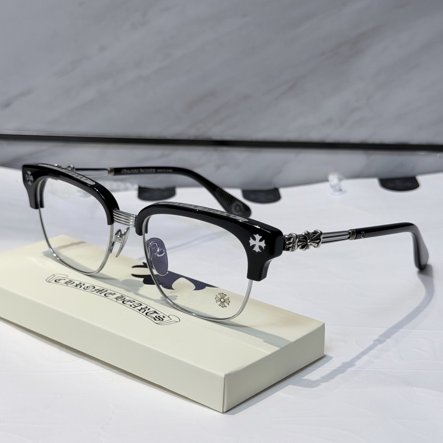 크롬하츠 선글라스 107680 Chrome Hearts Sunglasses