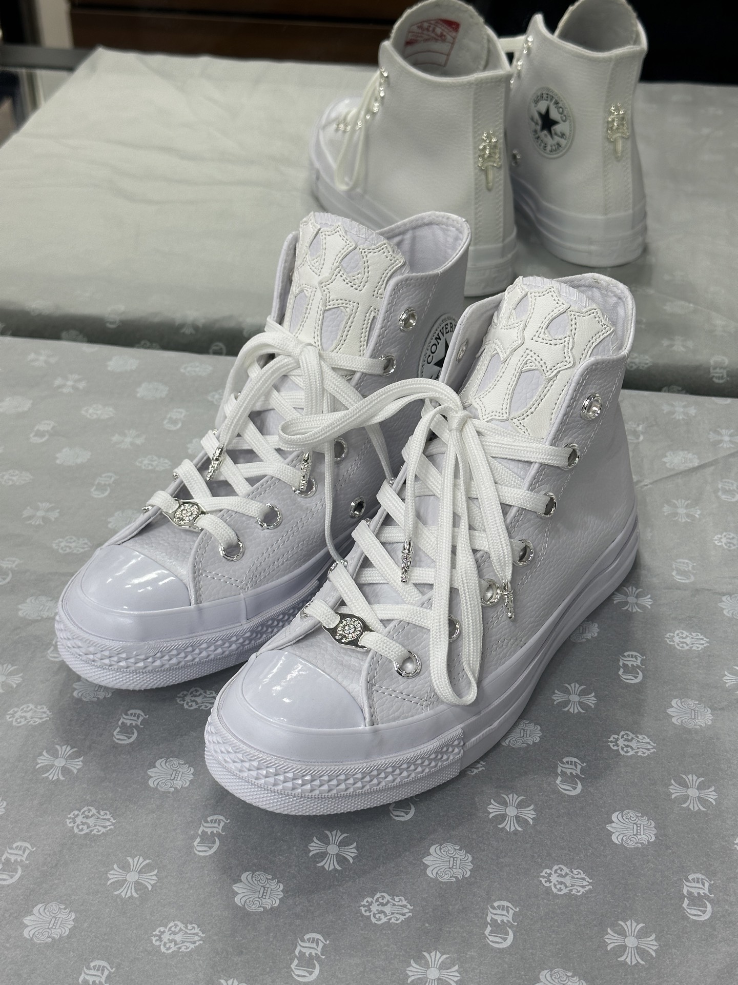 Converse