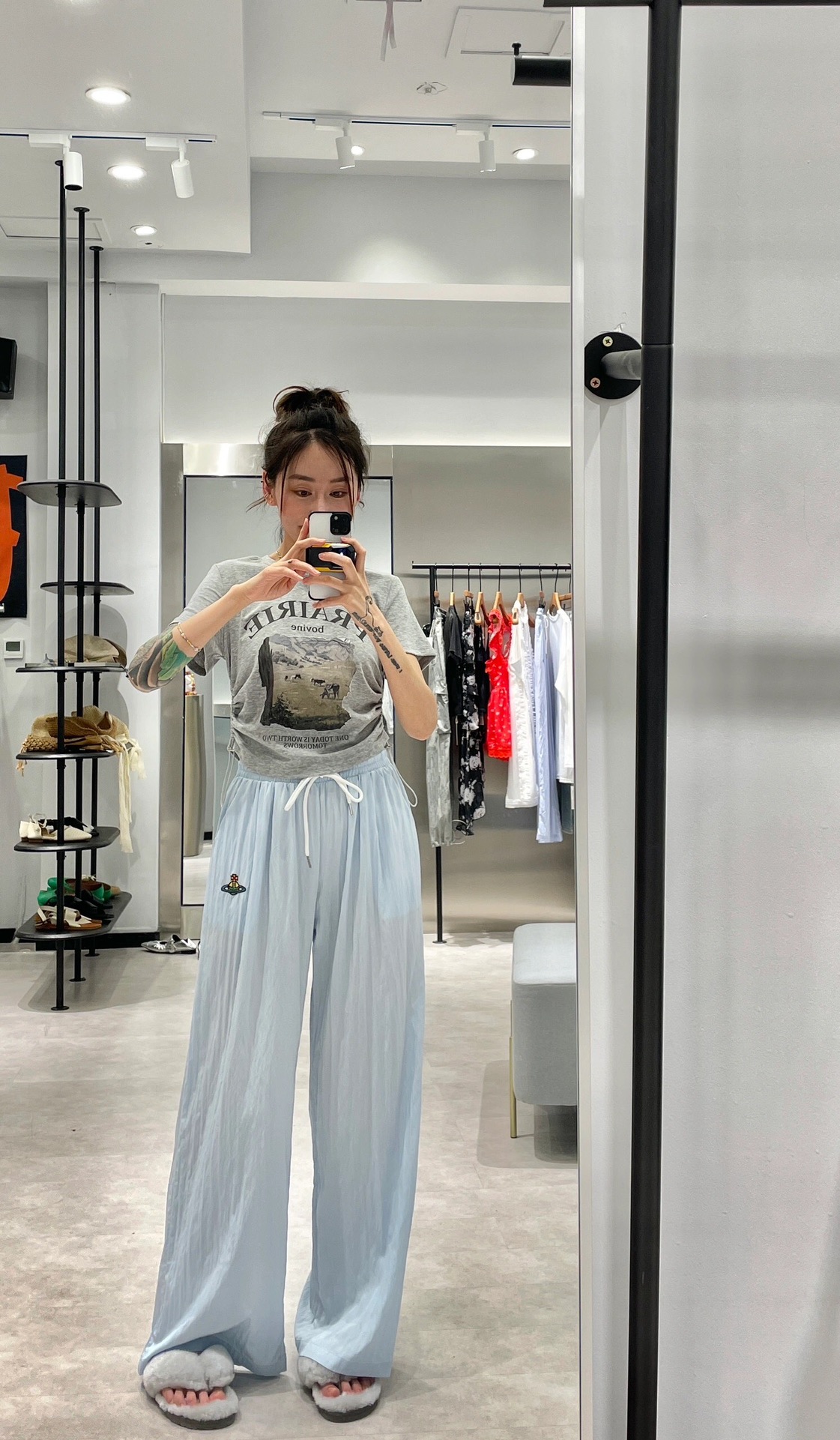 NO:306668,Lazy oxygen is enough, easy to wear pants, comfortable and sun-proof, the upper body looks super slim!,,alexander wang19860909慵懒氧气给足 好穿的裤子早早安排 舒服又防晒 关键上身超级显瘦!,,alexander wang,Women's clothing