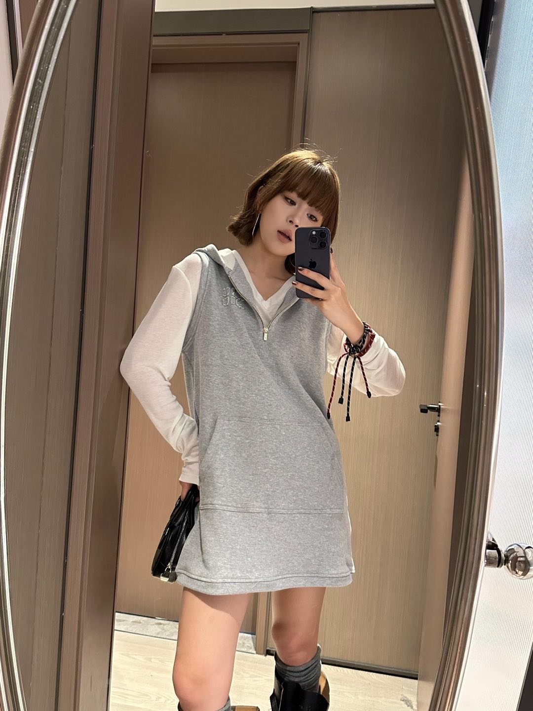 NO:307167,Girls are good, who knows how to get better and age-reducing? Fashionable and sporty, easy to wear in daily life. I really like this in winter. It has a layered layering when worn, light and comfortable. Put it in a coat and go out easily, Jackets & coats, alexander wang19860909少女乖乖 好乖好减龄的感觉谁懂 时髦的运动感 日常好穿 冬天真的很喜欢这种 叠穿起来有层次感 轻盈又自在 搭在外套里面轻松出门,,jackets & coats,alexander wang,Women's clothing