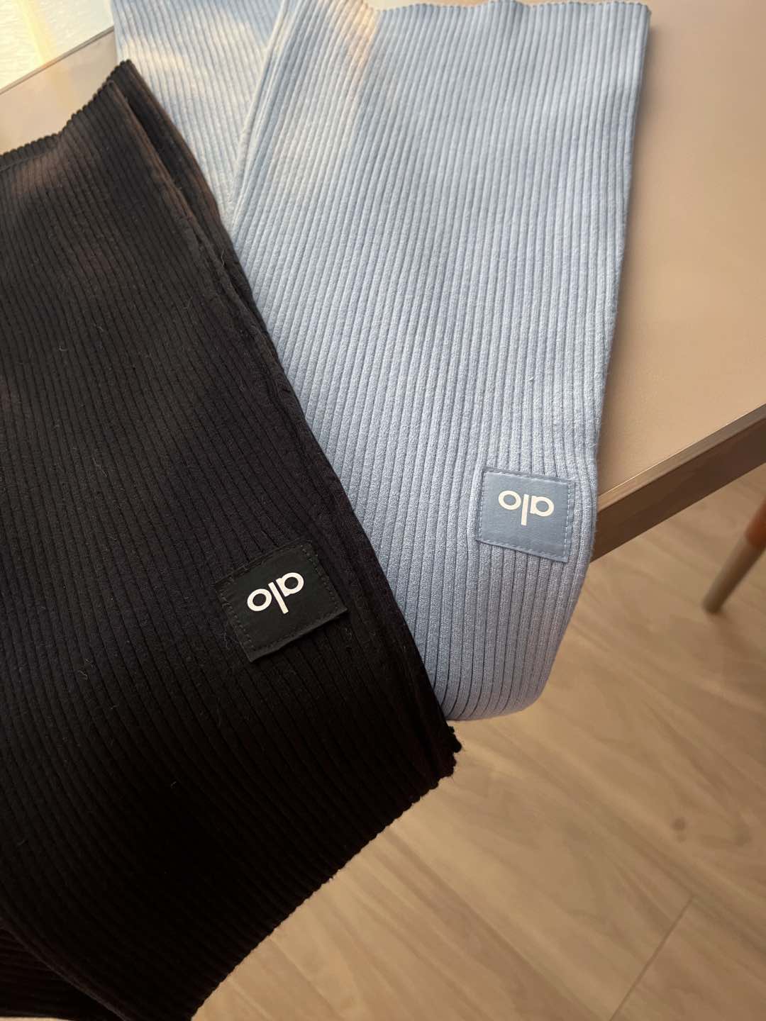 Alo Leggings Perfect details yoga