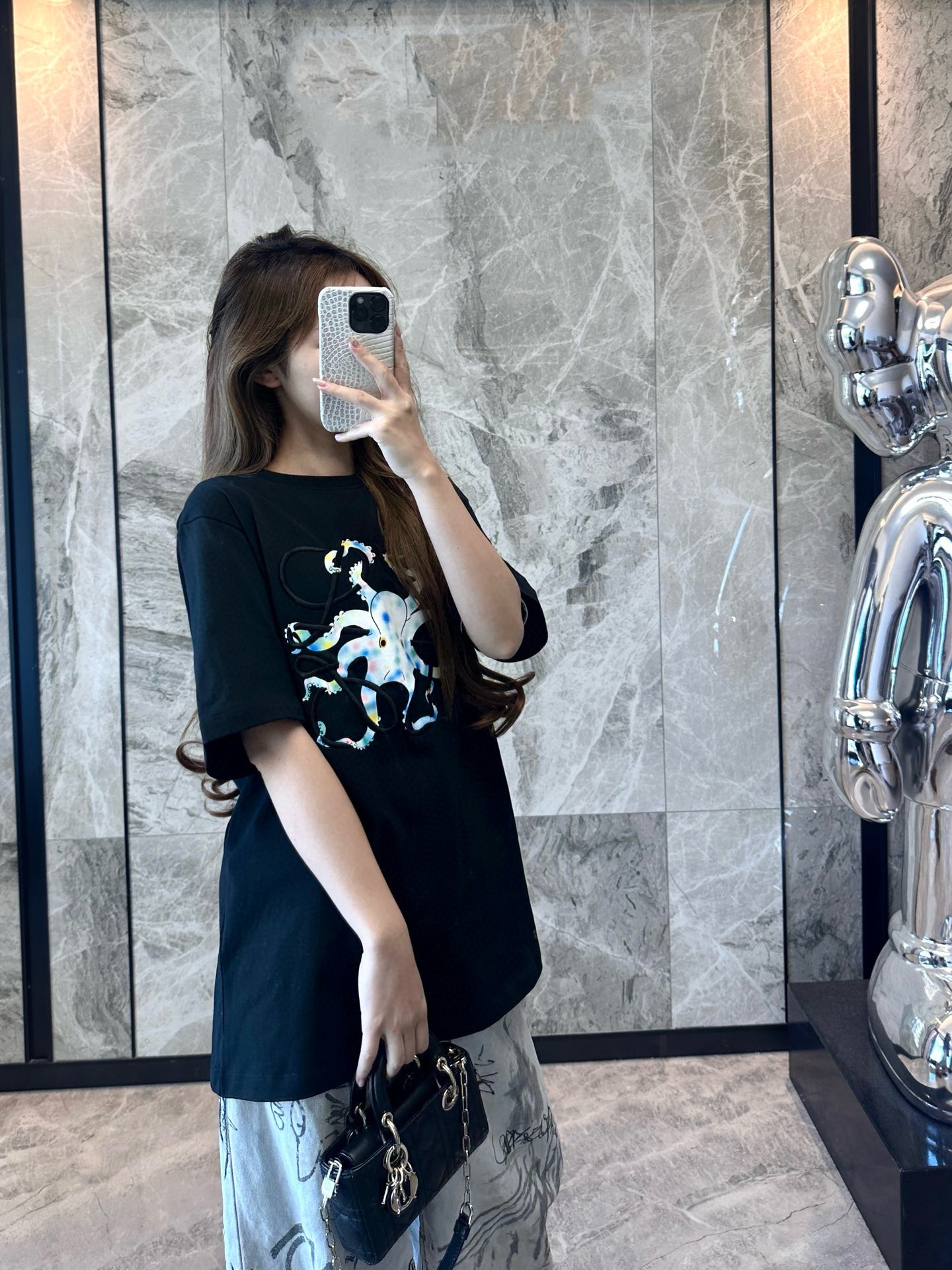 NO:306689,Long live imagination, witness LoeweSuna Fujita again. I am full of joy in the new work, and there is also a touch and admiration. Creativity is not dead. Long live imagination. Thank you Luo Yiwei for still using his own way. The expresser's understanding of the world is quirky, loewe, loewe, alexander wang19860909想象力万岁 又一次见证LoeweSuna Fujita 满心欢喜新作品可可爱爱的设计之余 也有一丝感动与敬佩 创意未死·想象力万岁 感谢罗意威还在用自己的方式 表达者对世界古灵精怪的理解,,loewe,loewe,alexander wang,Women's clothing