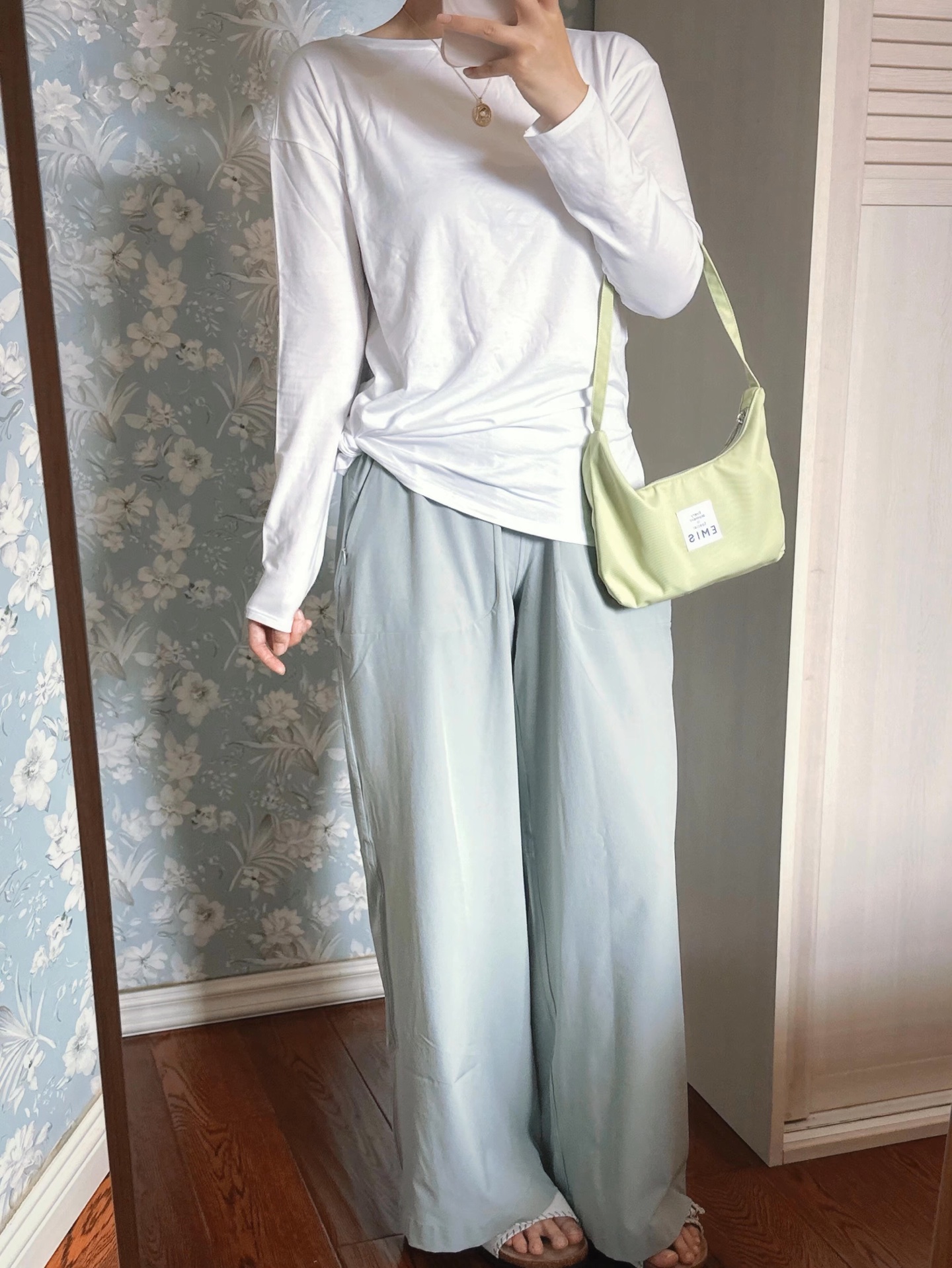 Lululemon long sleeve everyday white yoga