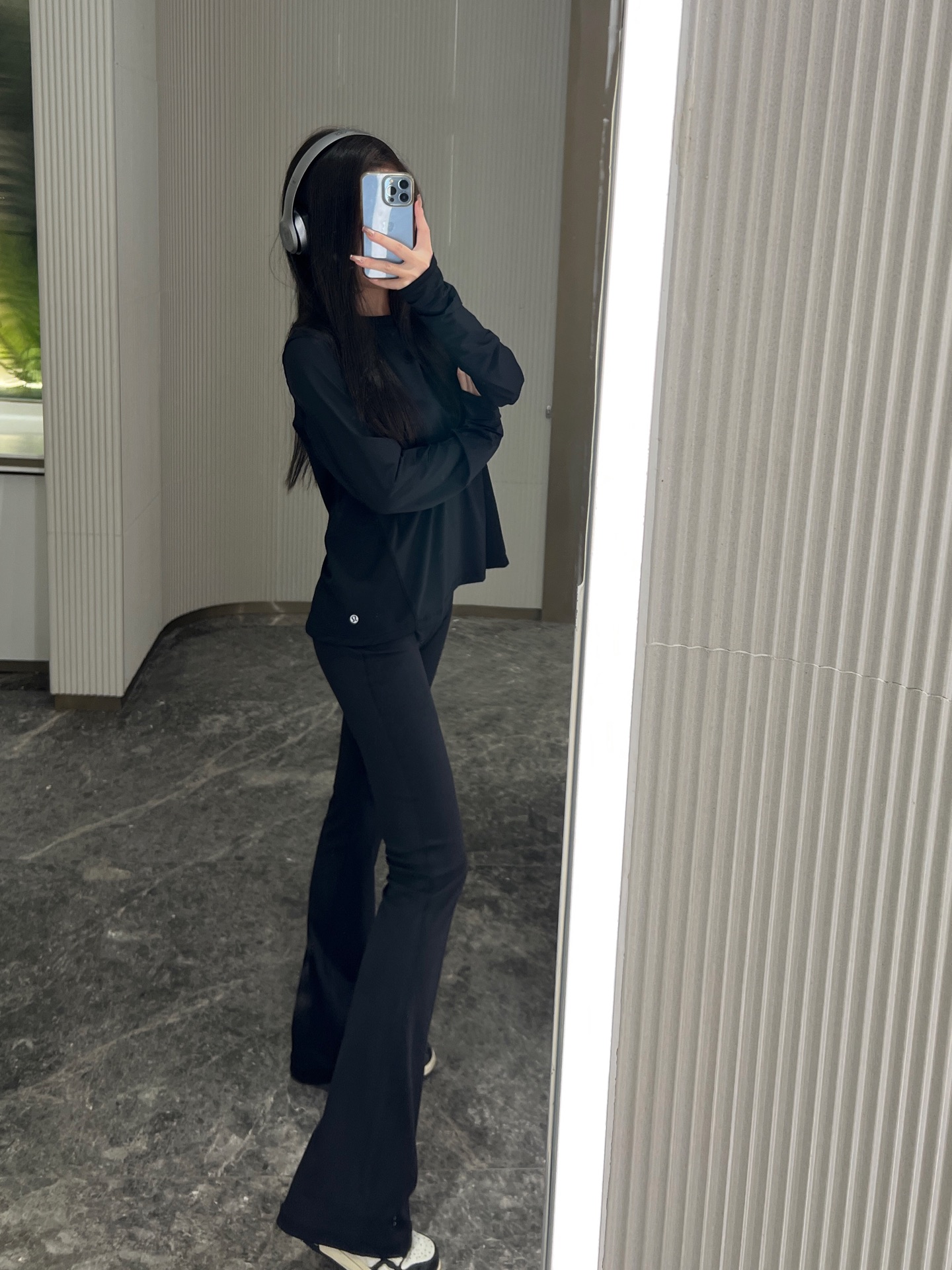 Lululemon long sleeve lounge black yoga