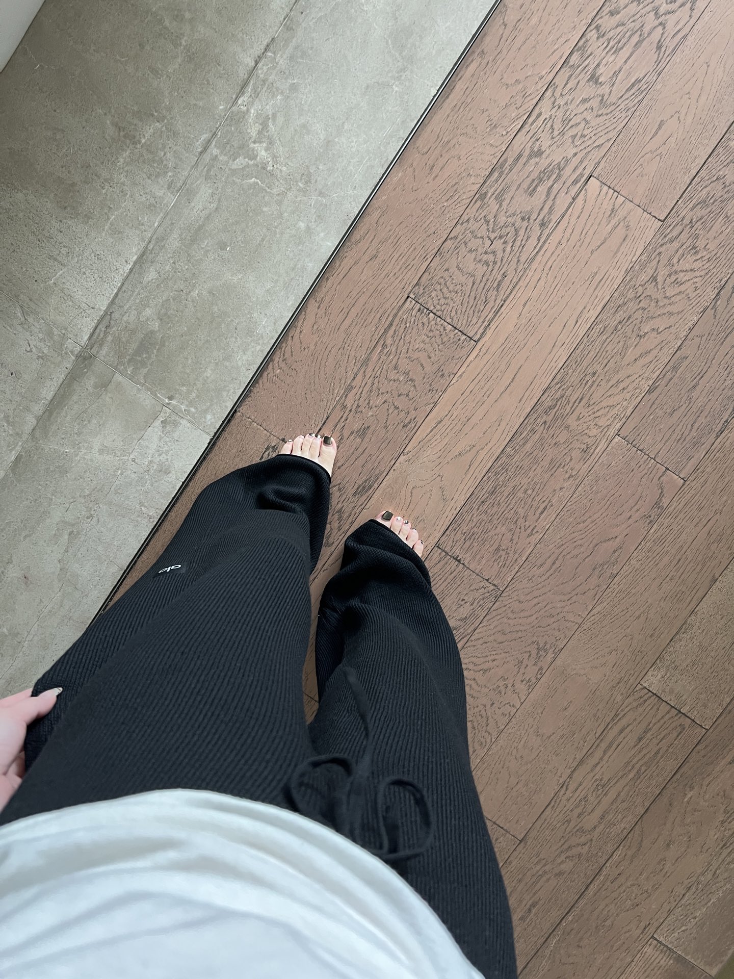 Alo Accolade men s bottoms lounge black yoga