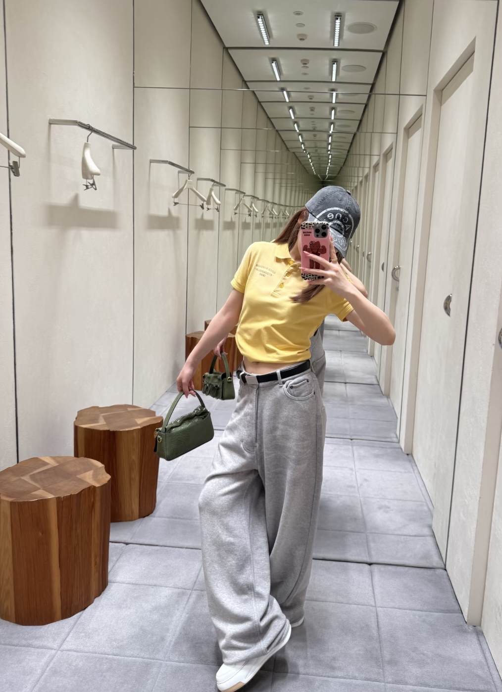 NO:873492,Sketches of actual photos taken at the counter, with a good accent,19860909专柜实拍种草图 腔调拿捏,,,Women's clothing