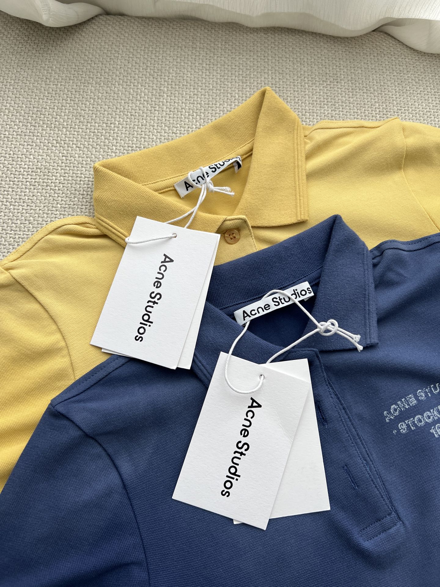 NO:873482,[Acne Studios｜26ss] [Old retro gradient polo shirt short-sleeved T-shirt] North American Ivy League sports style. This is the youth version of old money style. sport and rich,,acne studios,dior,T-shirt,tees,t-shirt,19860909【Acne Studios｜26ss】【做旧复古渐变polo衫短袖T恤】 北美藤校运动风 这才是青春版老钱风 sport and rich,,acne studios,dior,T-shirt,tees，t-shirt,,Women's clothing
