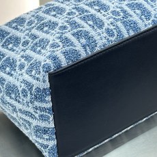 𝗗𝗶𝗼𝗿 𝑵𝒐𝒎𝒂𝒅手拿包❗ 新款饭盒包牛仔小号现货 最新王炸款,升级版饭盒包,自带肩带的快乐 配🉑调节长肩带,大大提 𝗗𝗶𝗼𝗿 𝑵𝒐𝒎𝒂𝒅手拿包❗ 新款饭盒包牛仔小号现货 最新王炸款,升级版饭盒包,自带肩带的快乐 配🉑调节长肩带,大大提