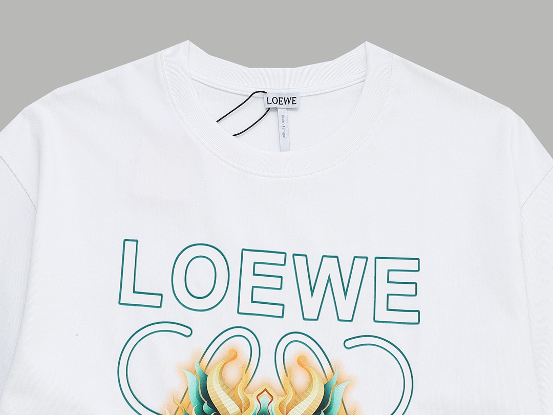 LOEWE 罗意威24ss龙年限定印花短袖T恤 立体图案印花